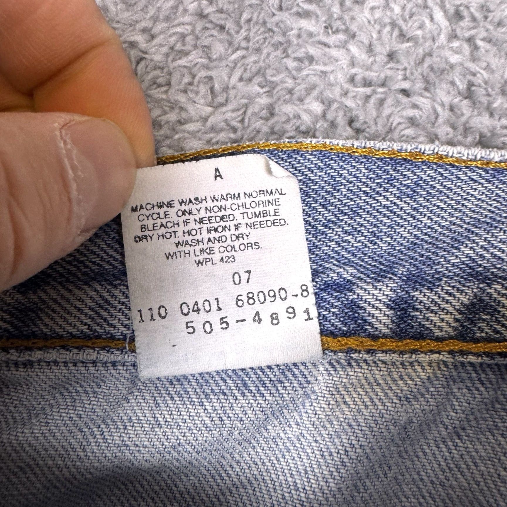 Levi's VINTAGE Levi's 505 Jeans Mens 34x34 Regular Straight Paper Tag Batwing 90s Y2K Size 34 Blue Denim Leather Belt Loops 5-Pocket Mens Regular Jeans Size US 36 / EU 52 - 7 Thumbnail