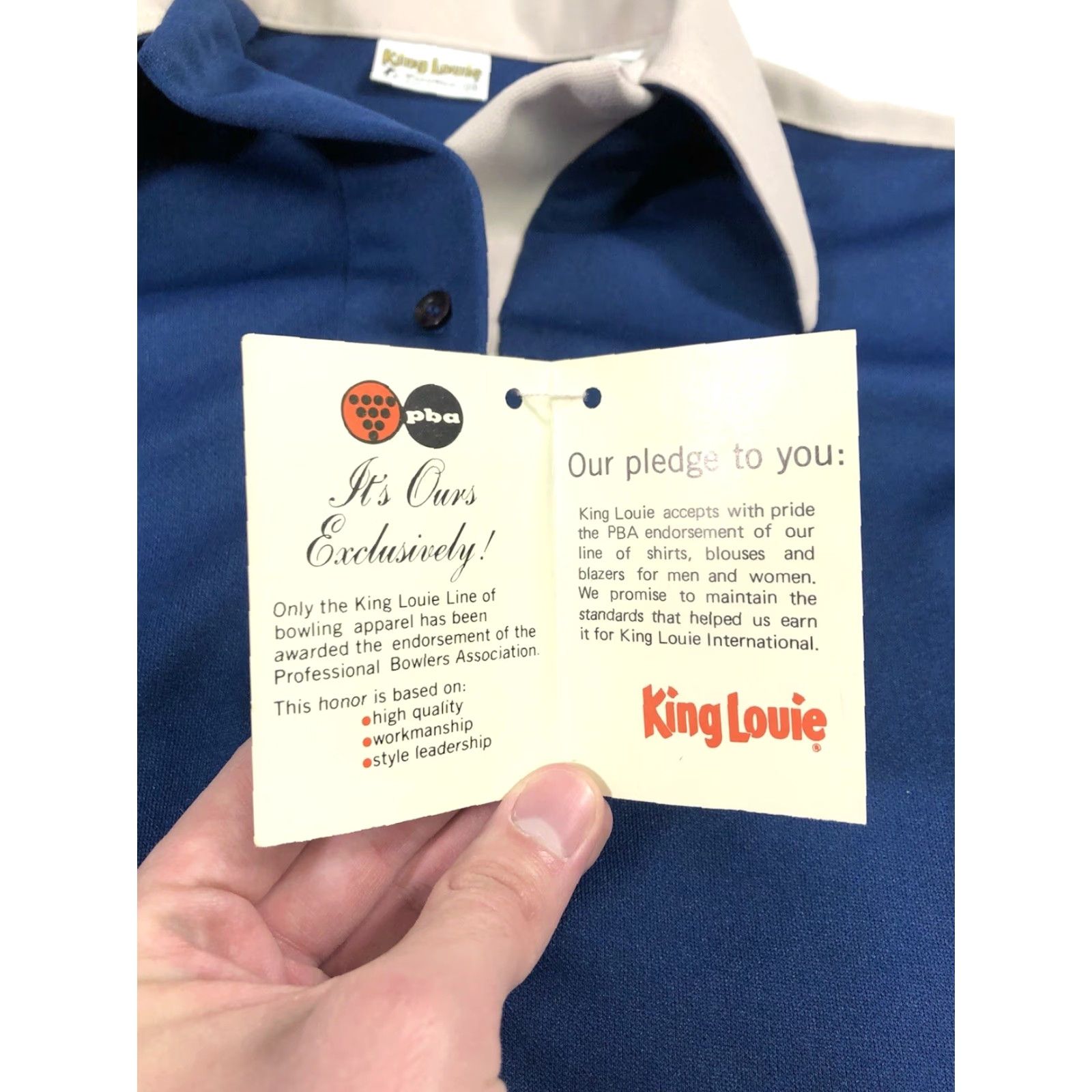 VINTAGE King Louie Shirt Womens 34 Blue 1960s Racine Wis. Lake-Air Advertising Bowling Shirt 60s 34 BT23