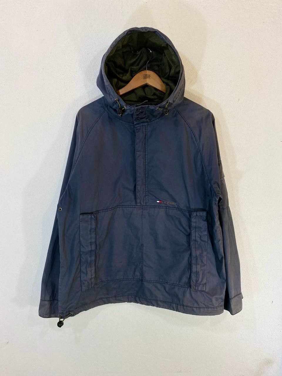 Tommy Hilfiger vintage tommy hilfiger anorak jacket nice design Size US S / EU 44-46 / 1 - 1 Thumbnail