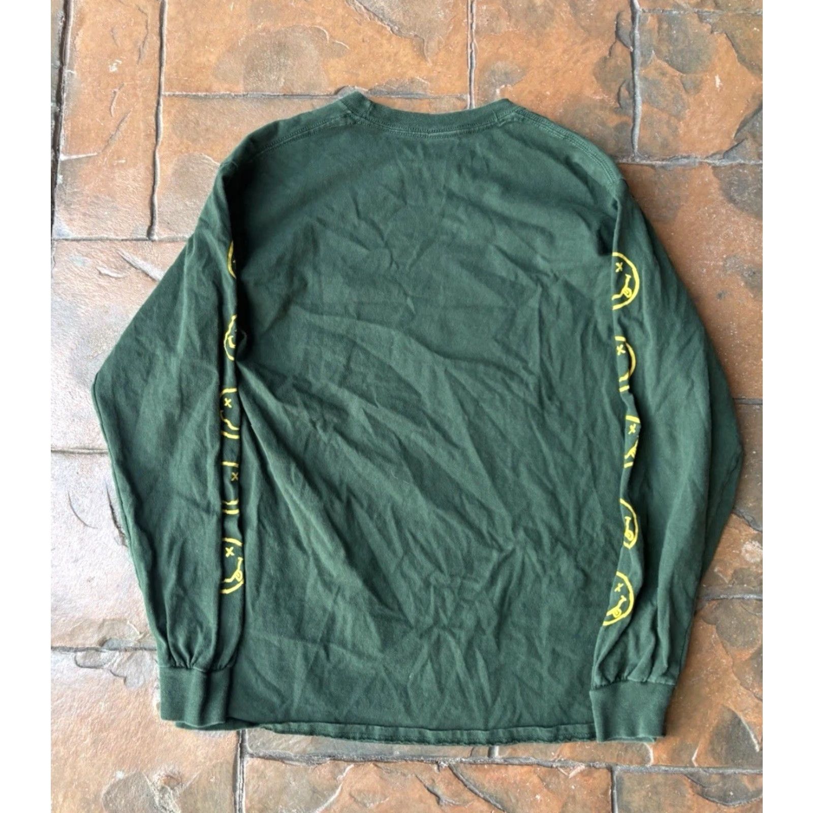 Urban Outfitters Nirvana Kurt Cobain Band Long Sleeve Shirt M Green Universal Size US M / EU 48-50 / 2 - 3 Thumbnail