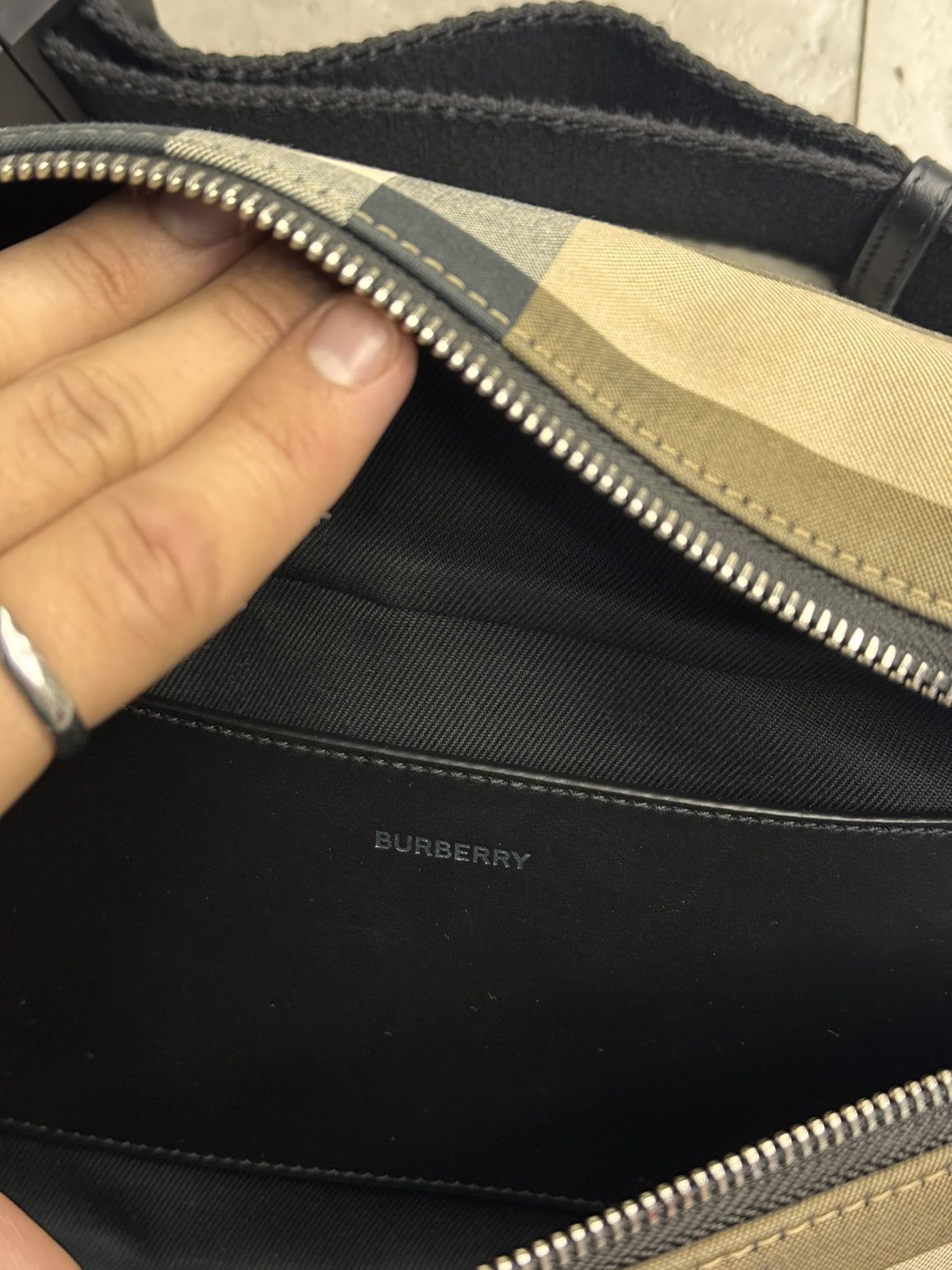 Burberry Burberry Sonny Nova Check Belt Waist Bag Size ONE SIZE - 6 Thumbnail