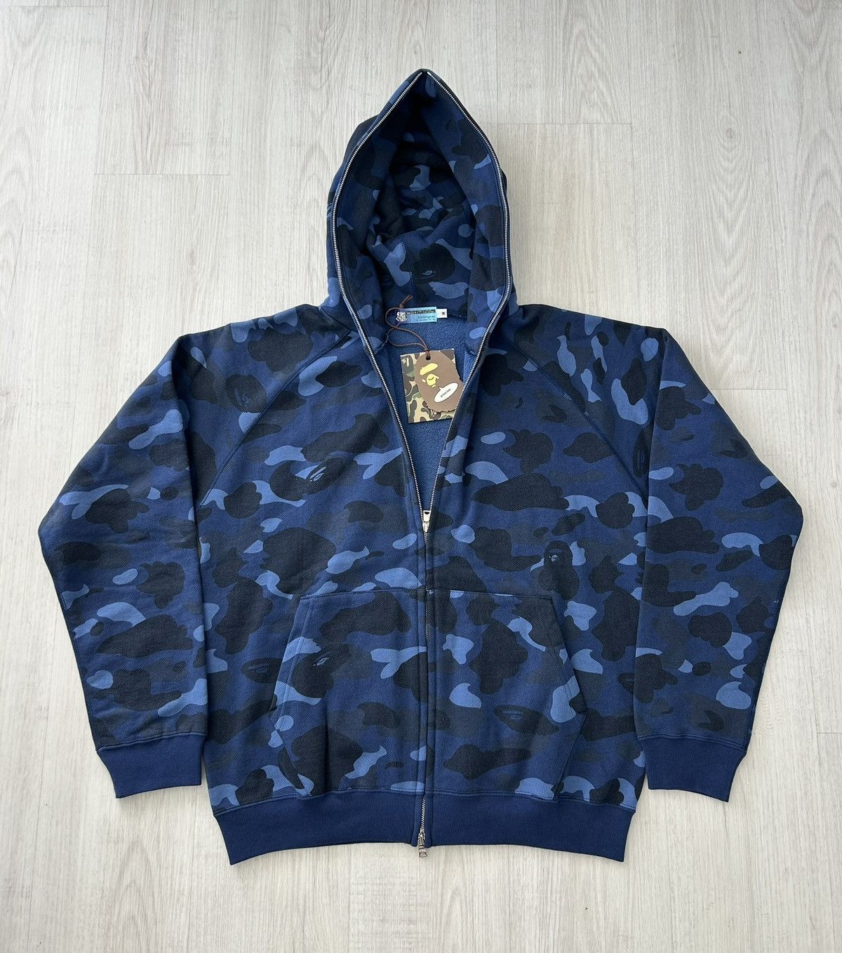 Bape VERY RARE OG 2005 A BATHING APE 1ST BLUE CAMO FULLZIP HOODIE Size US M / EU 48-50 / 2 - 1 Thumbnail