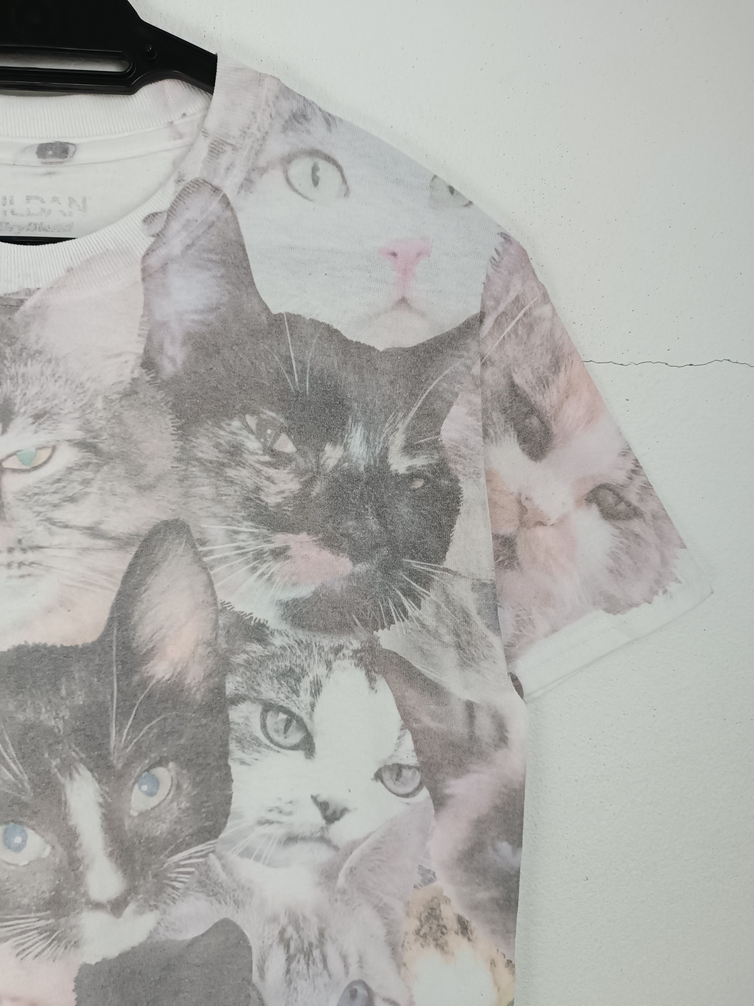 Other VINTAGE Y2K CAT AOP CUTE PAW DOG PET FULLPRINT VERY RARE Size US S / EU 44-46 / 1 - 6 Thumbnail