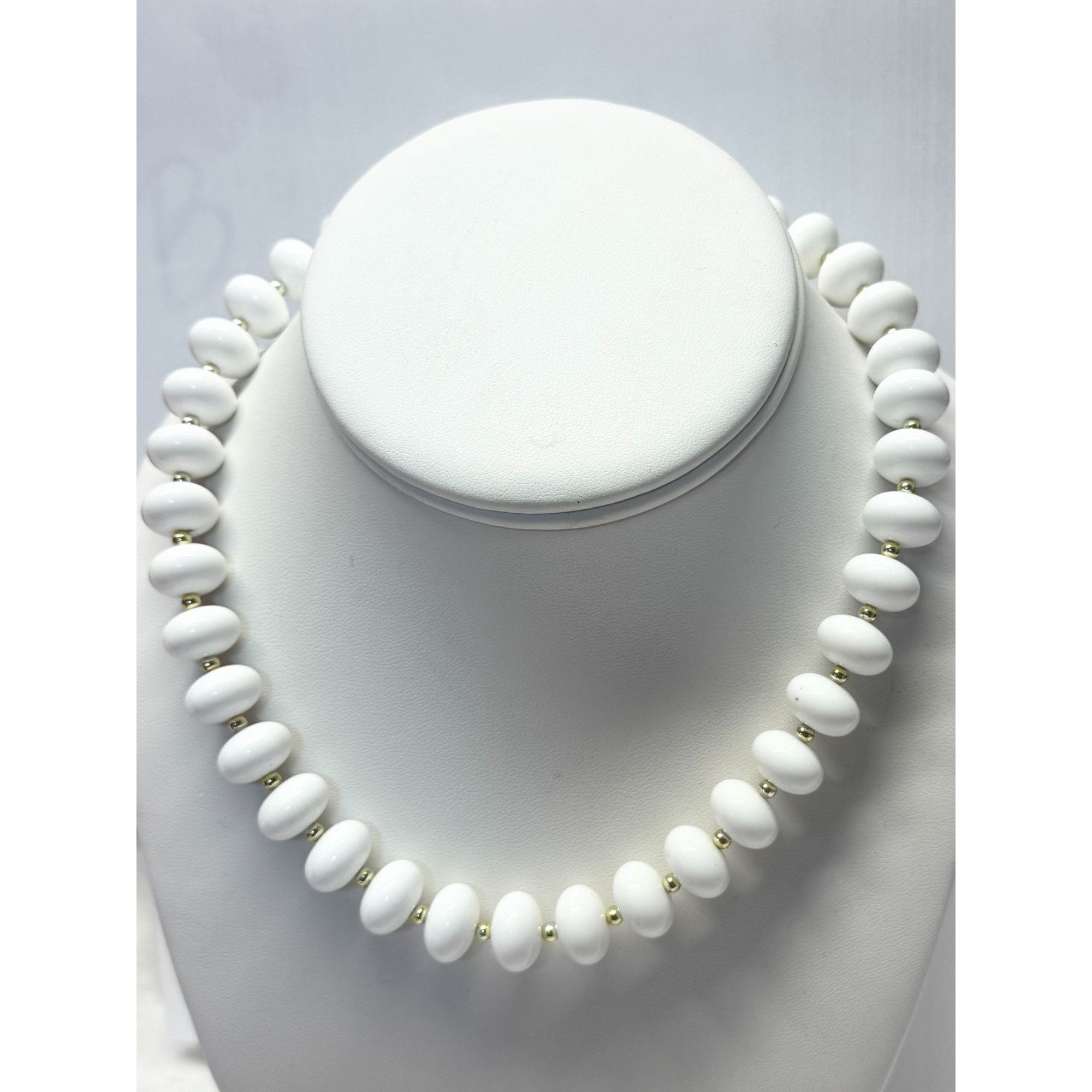 Vintage Vintage white beaded collar choker necklace Size ONE SIZE - 2 Thumbnail