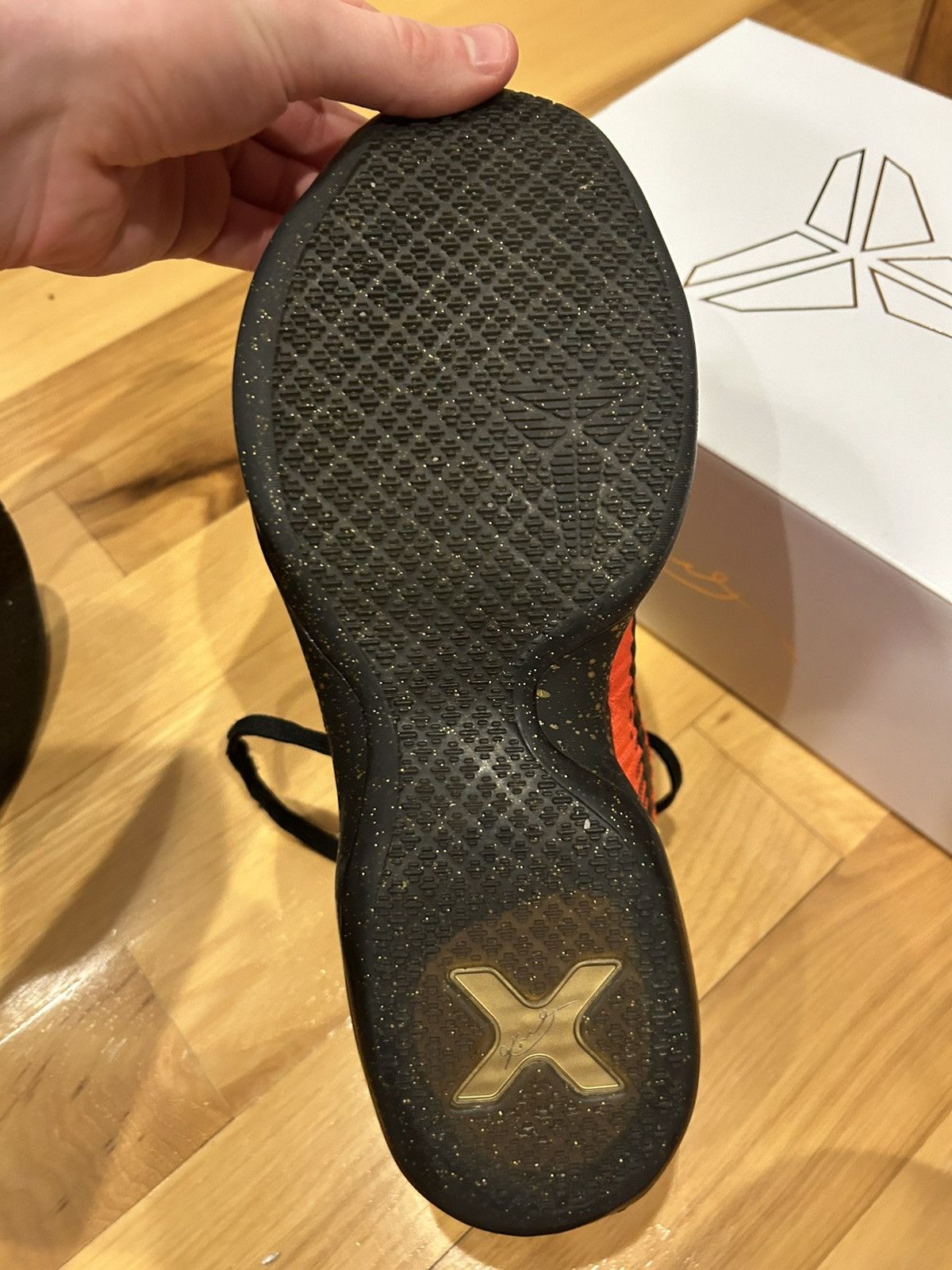 Nike Kobe 10 Christmas Low Size US 10 / EU 43 - 4 Thumbnail
