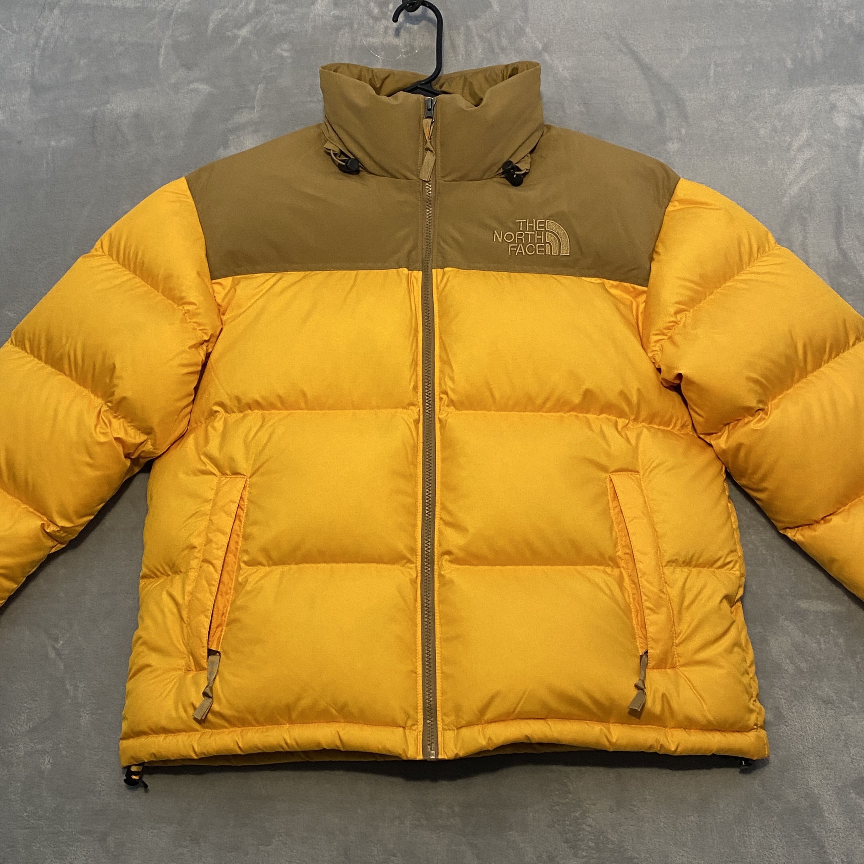 Shops eco nuptse jacket