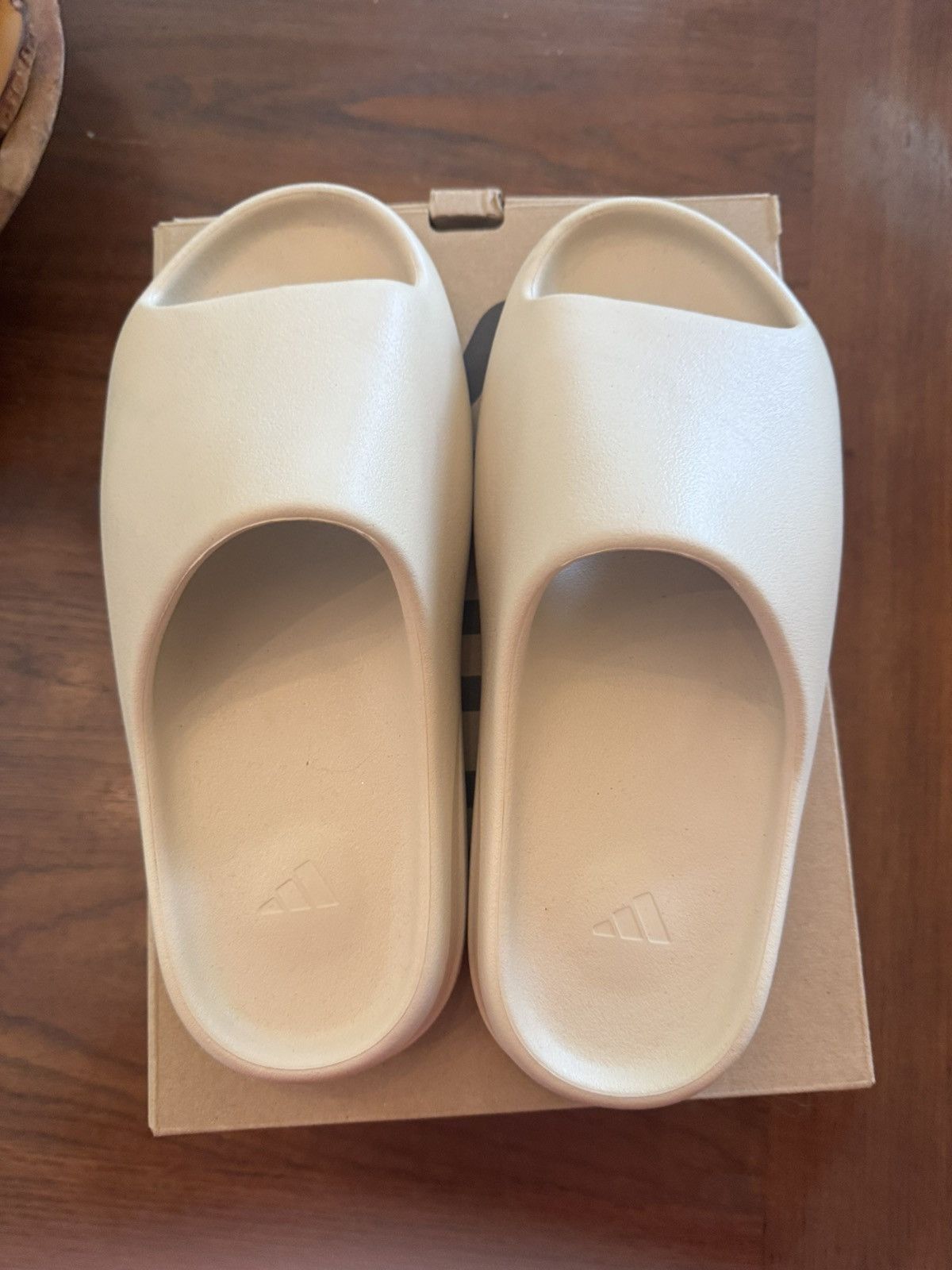 Yeezy Yeezy Slide Bone Size US 11 / EU 44 - 3 Thumbnail