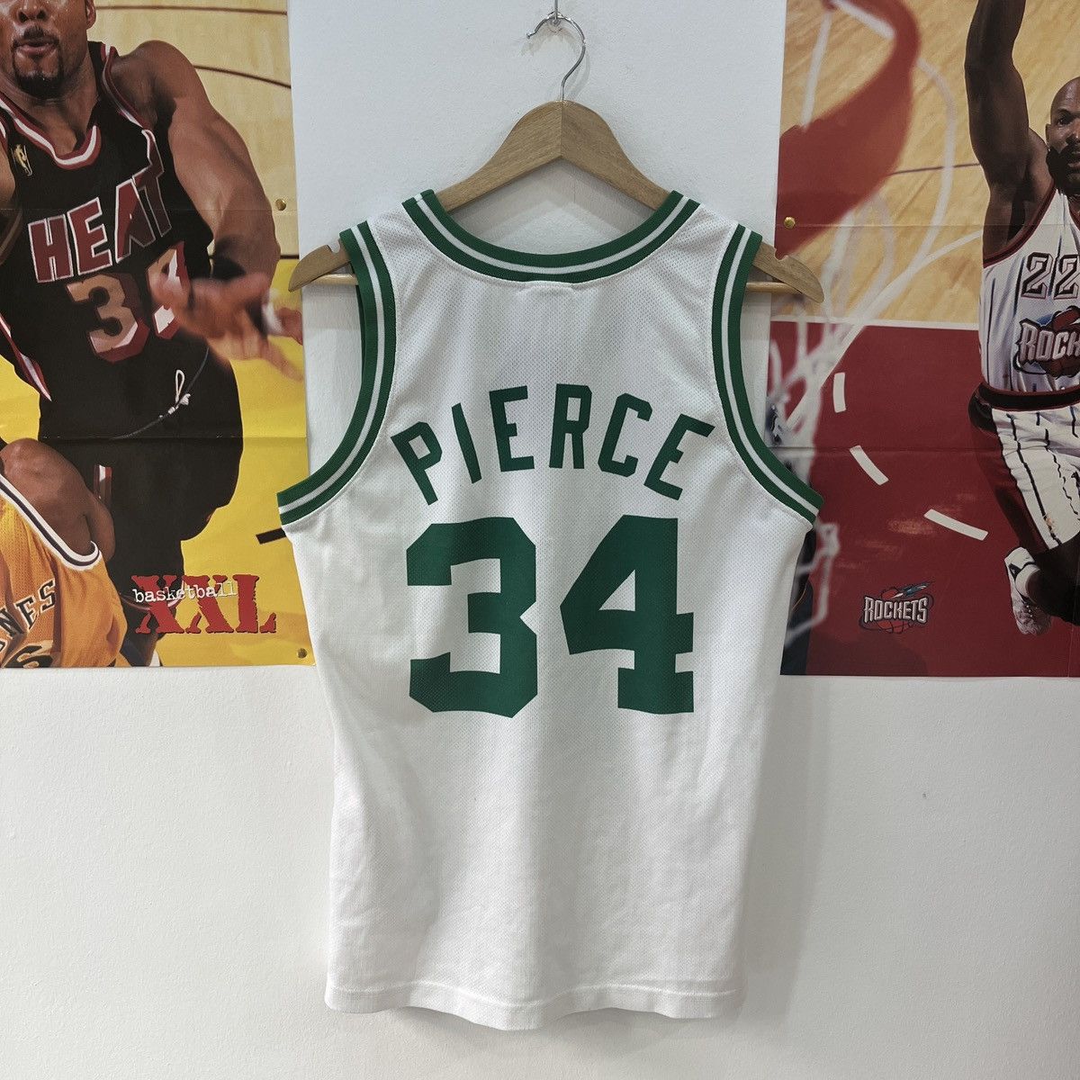 Champion × NBA × Vintage Boston Celtics 2004-08 Home Paul Pierce #34 Champion Jersey Size US S / EU 44-46 / 1 - 2 Thumbnail