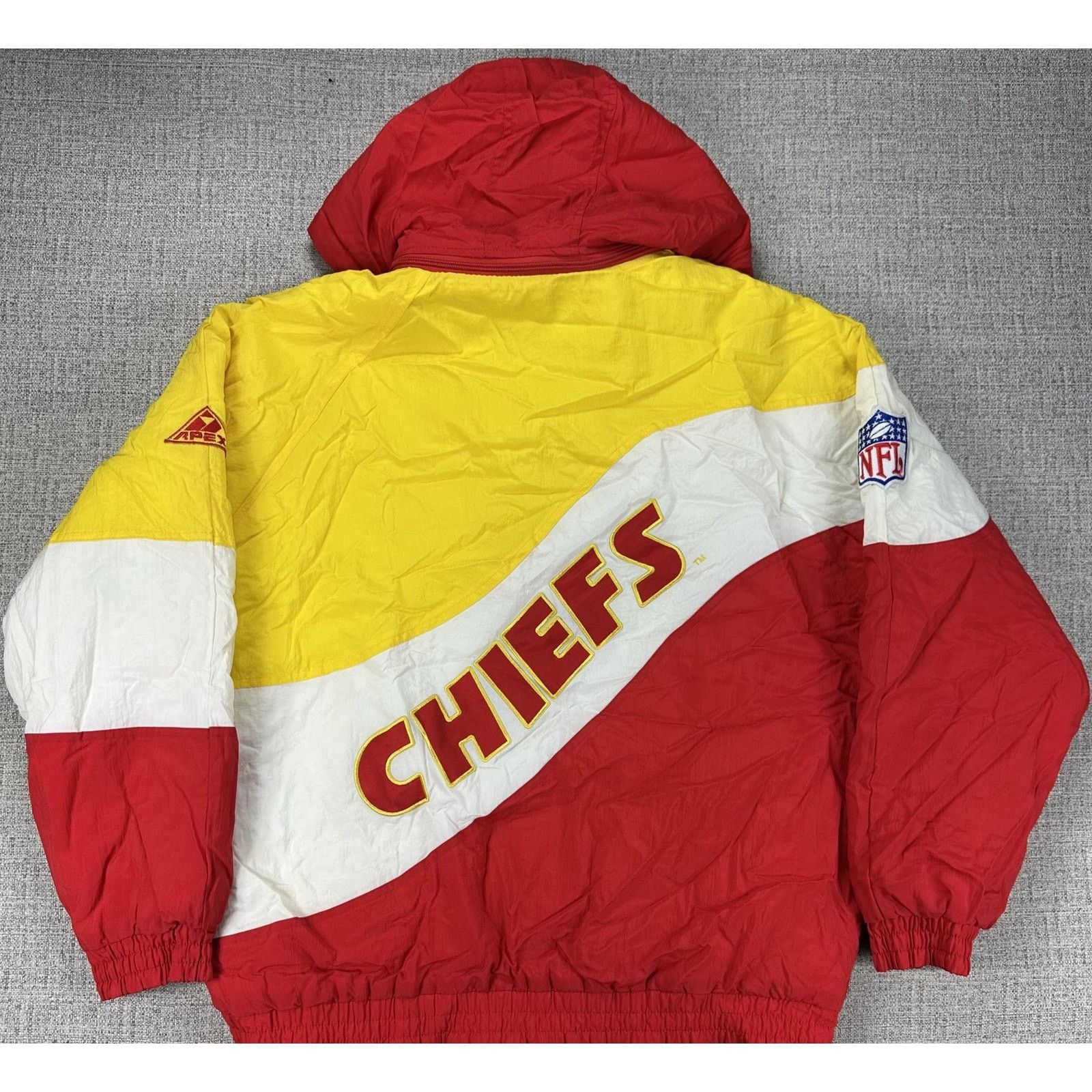Apex One Vintage Kansas City Chiefs Puffer Jacket Apex One Hooded L Size US L / EU 52-54 / 3 - 14 Thumbnail