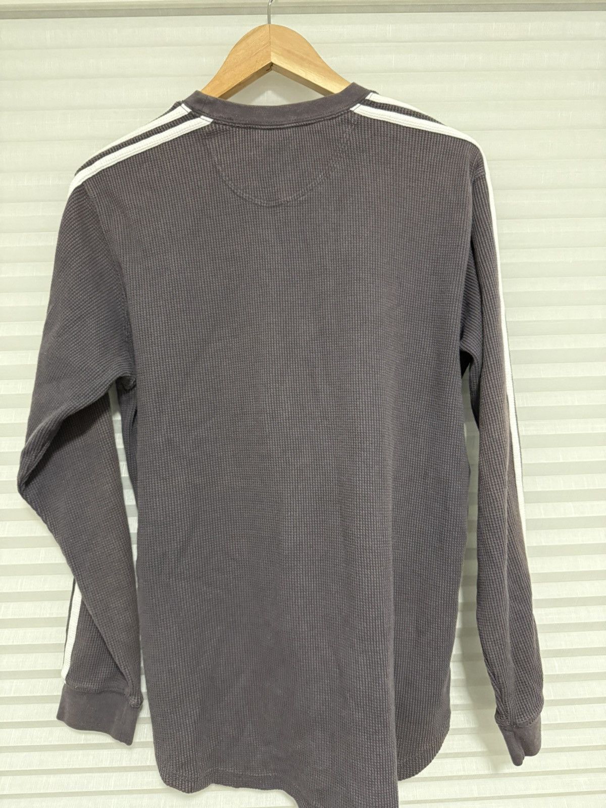Adidas Stripped adidas thermal Size US M / EU 48-50 / 2 - 3 Thumbnail