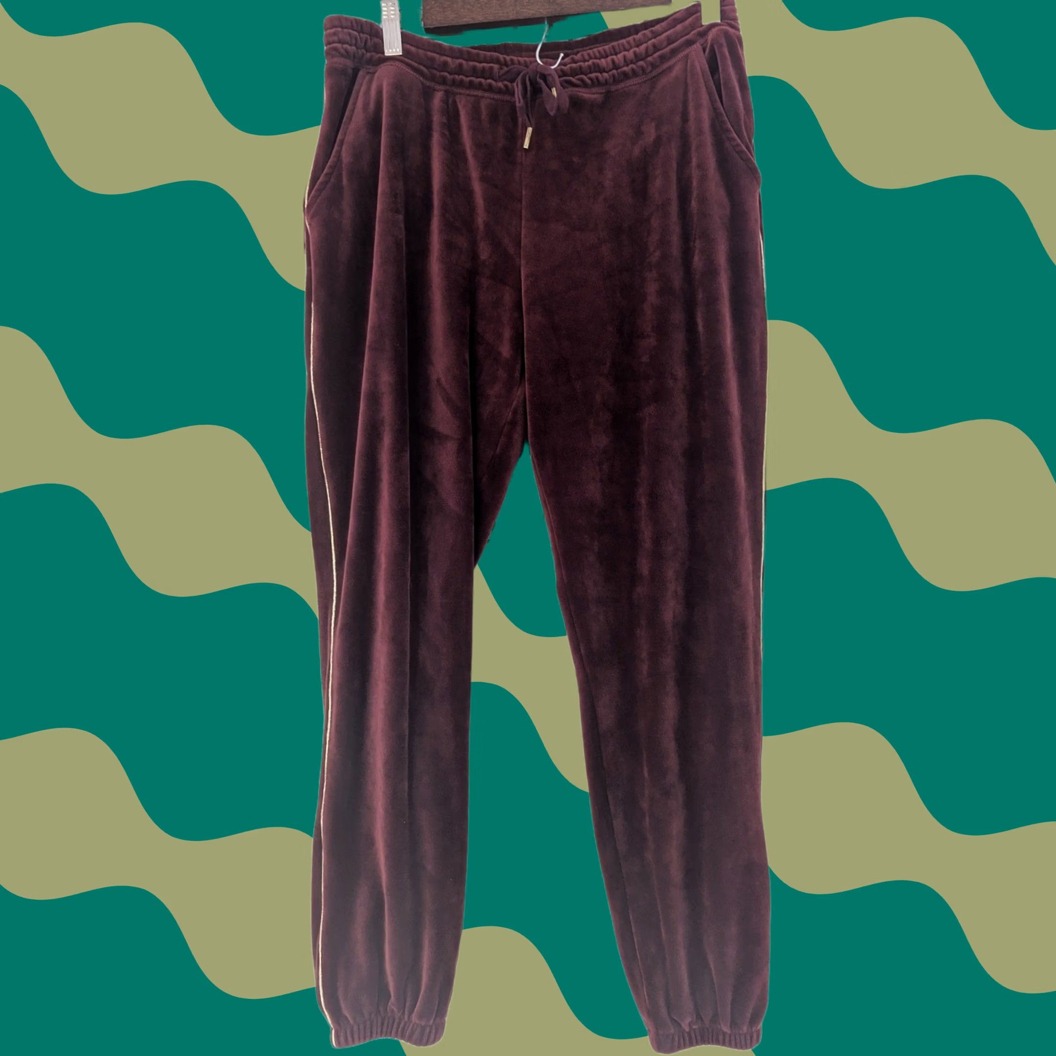 Vintage VINTAGE PJ Salvage Burgundy Velour Jogger Sweatpants Gold Trim Womens S Butter Soft Size 28" / US 6 / IT 42 - 1 Thumbnail