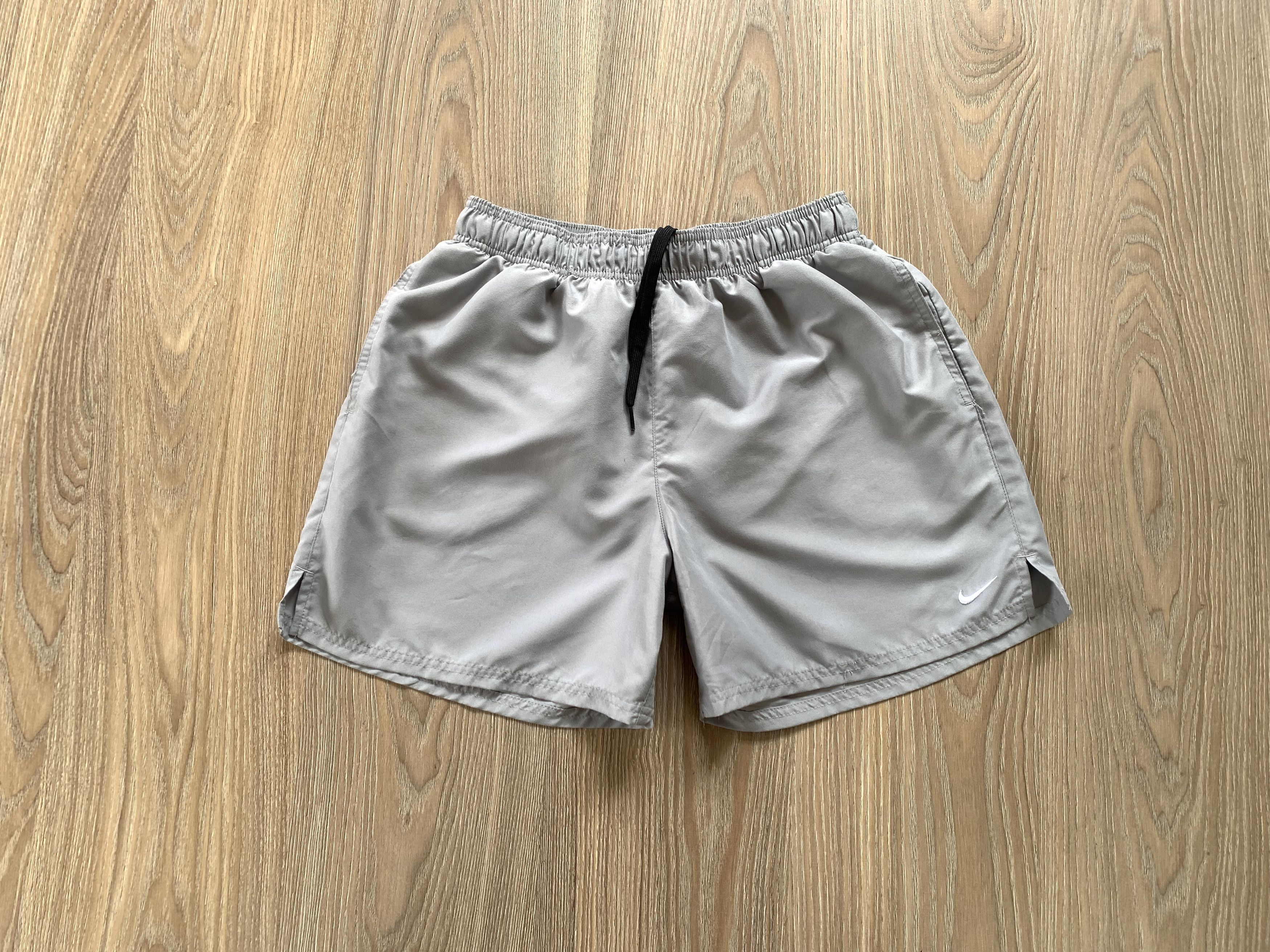 Nike Nike Grey Sport Training Shorts Size US 33 - 1 Thumbnail