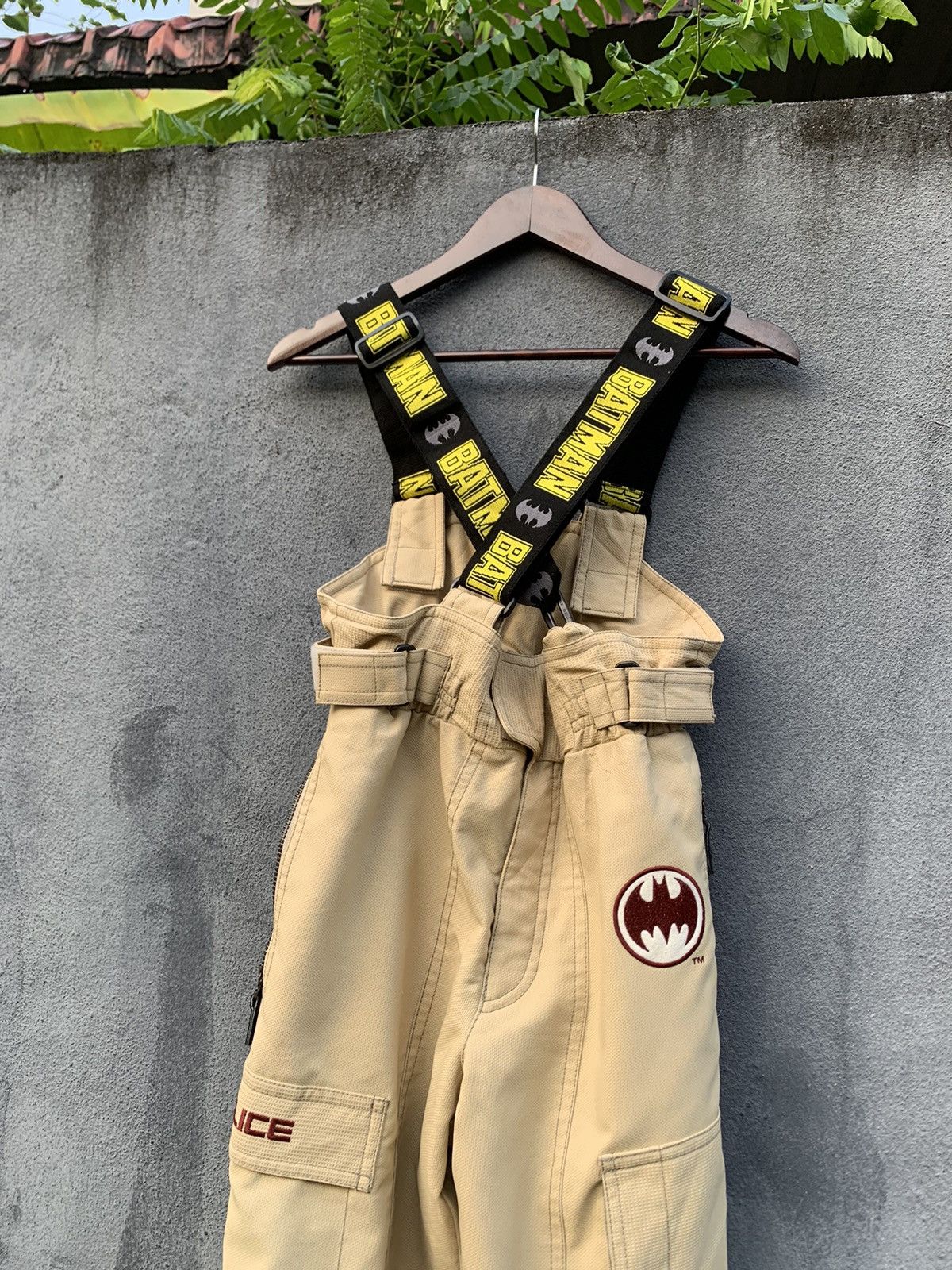 DC Comics 🦇Vintage BATMAN Ski Jumpsuit Size US 32 / EU 48 - 3 Thumbnail
