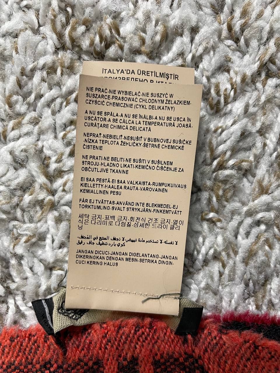 Versace Versace Red Black Wool Reversible Versace Pattern Scarf Size ONE SIZE - 9 Thumbnail