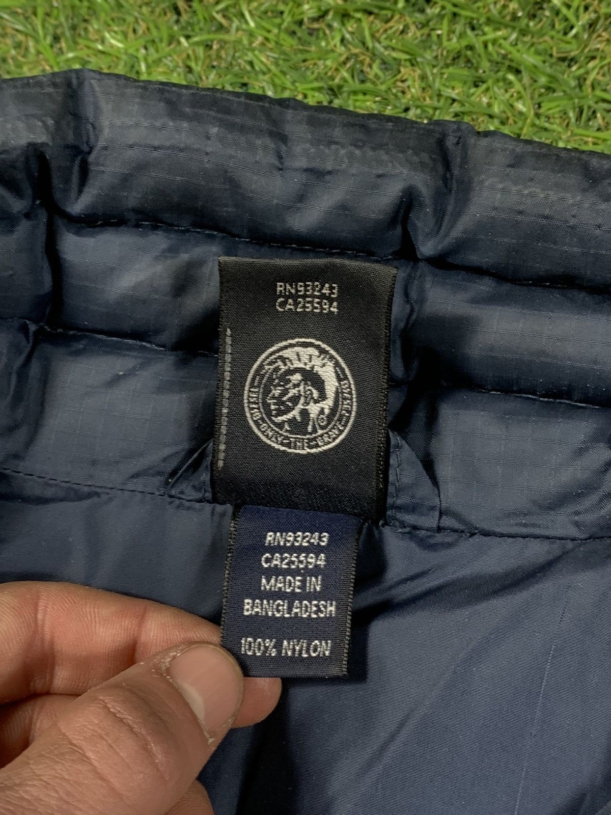 Diesel Vintage Y2K Diesel Intrinsic Vitality down jacket size M Size US M / EU 48-50 / 2 - 9 Thumbnail