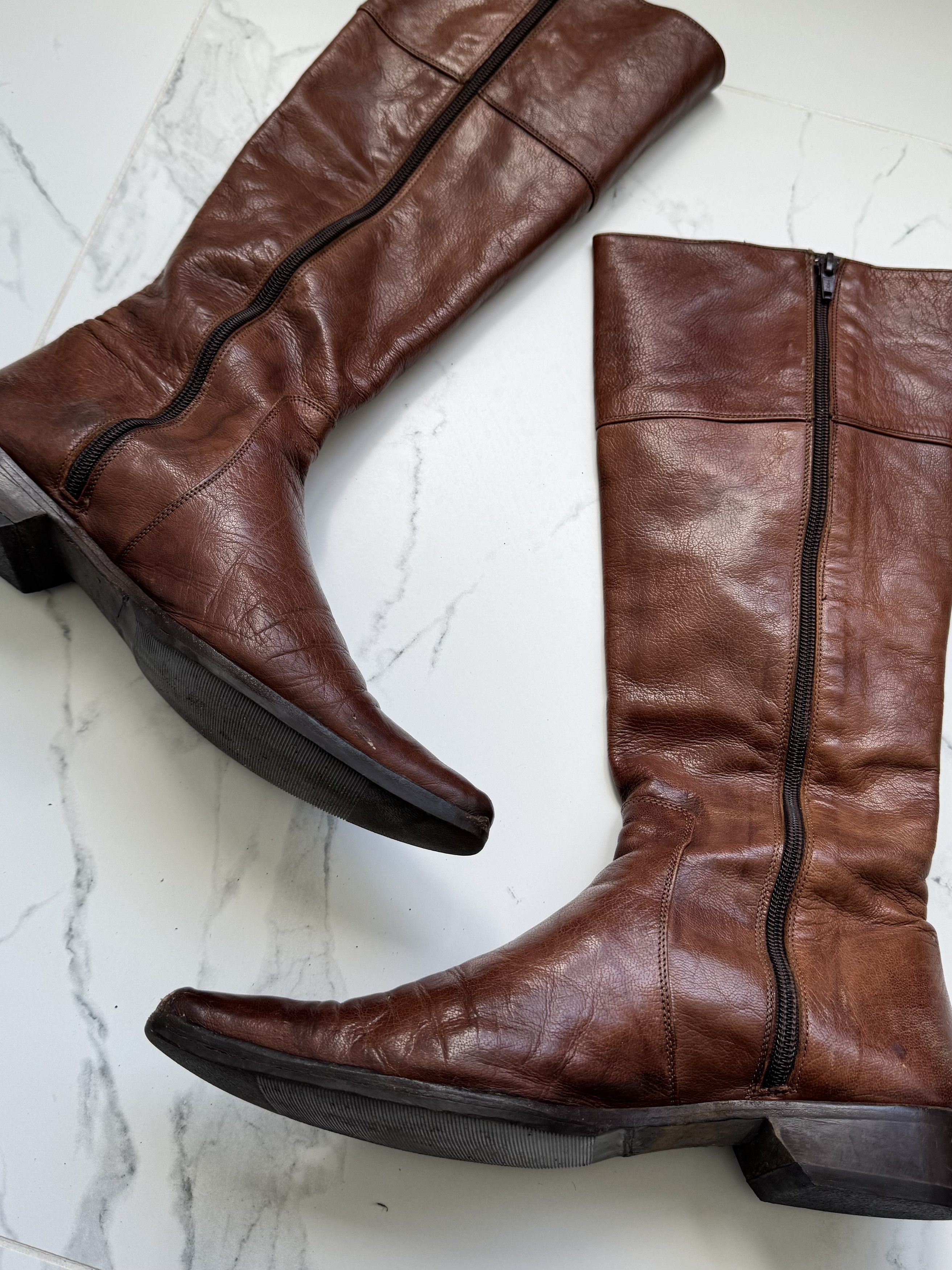 Vintage Vintage Leather Knee High Pointed Toe Low Heel Riding Boots Size US 7 / IT 37 - 5 Thumbnail