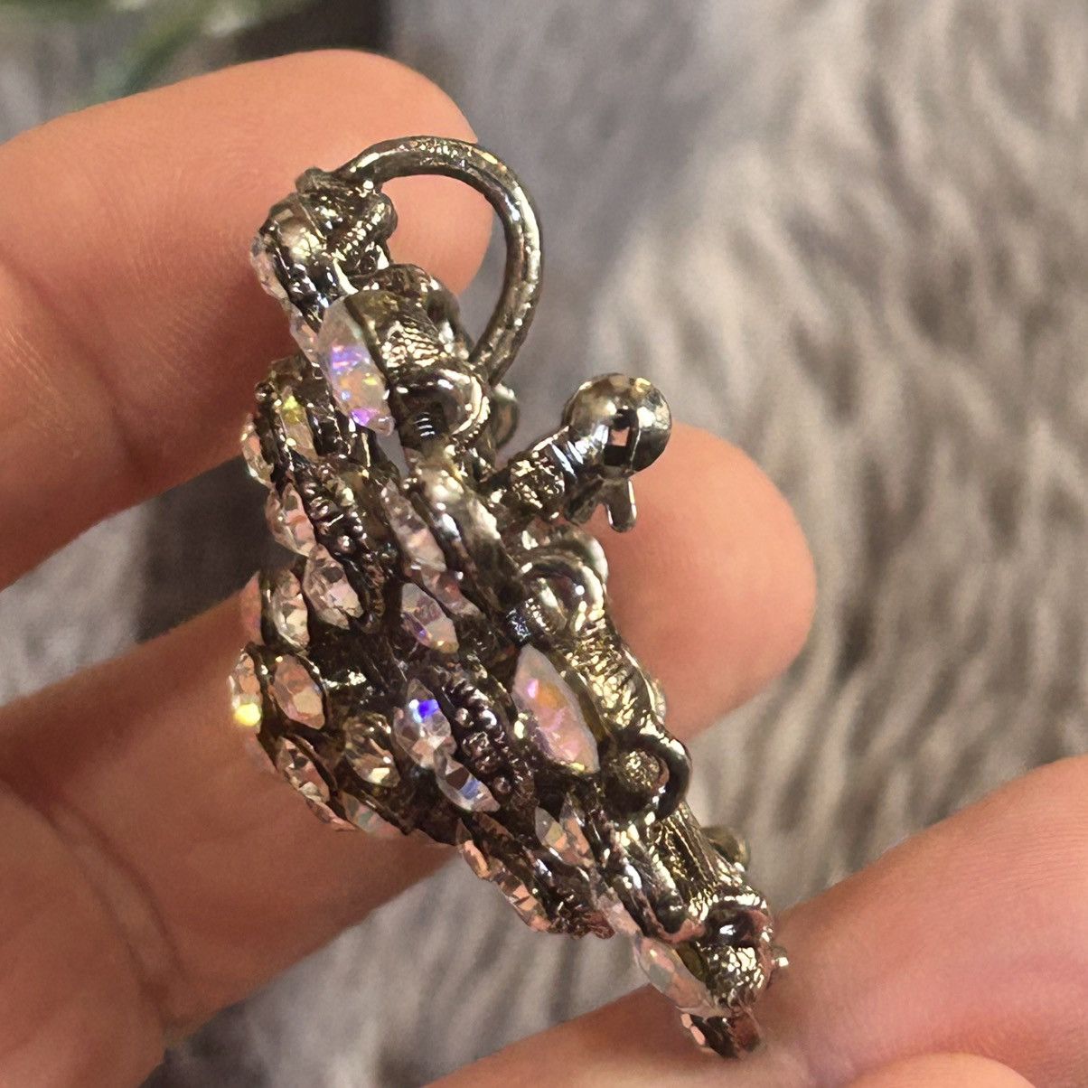 Vintage Vintage 70s-80s dome rhinestone aurora borealis necklace Size ONE SIZE - 4 Thumbnail