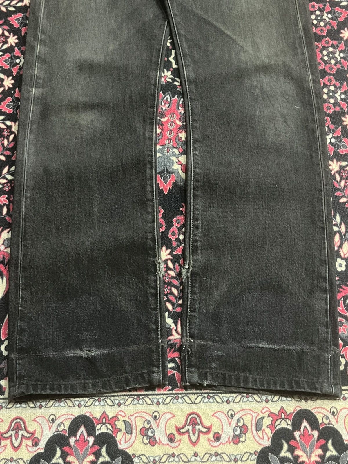 Levi's Vintage Y2K Levi’s 501 Black Faded Washed Frayed Leg Jeans Size US 29 - 13 Thumbnail