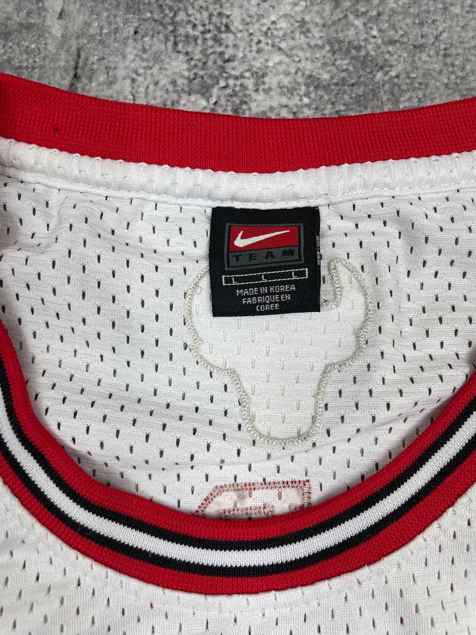 Nike Michael Jordan Nike Home 1997/98 Basketball Jersey White Size US L / EU 52-54 / 3 - 7 Thumbnail