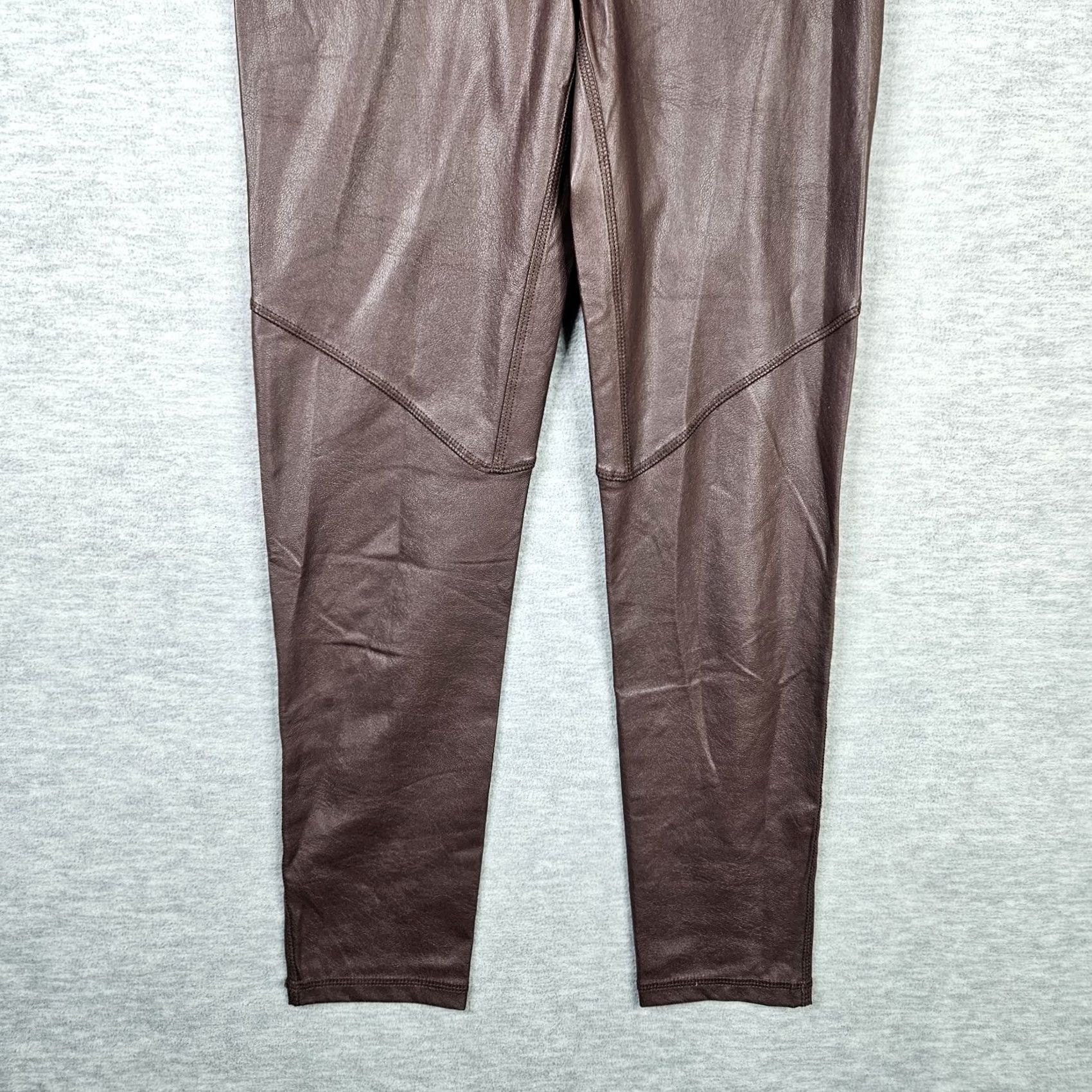 Vintage SOMETHING Navy Women's Brown Faux Leather Pull-on Cropped Legging XS Brown Cropped Pants Womens XS Pull On Leather-like Size 26" / US 2 / IT 38 - 4 Thumbnail