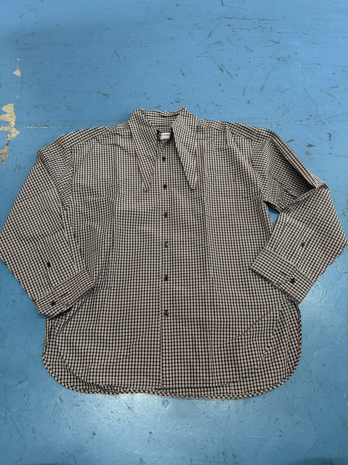 Balenciaga BALENCIAGA 2017” BROWN CHECKERER SHIRT Size US L / EU 52-54 / 3 - 1 Thumbnail