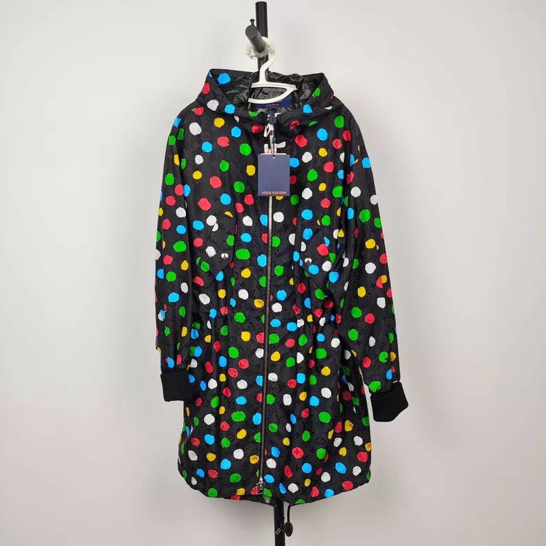 Louis Vuitton Louis Vuitton Yayoi Kusama Co-branded Sunscreen jacket Size XS / US 0-2 / IT 36-38 - 1 Thumbnail