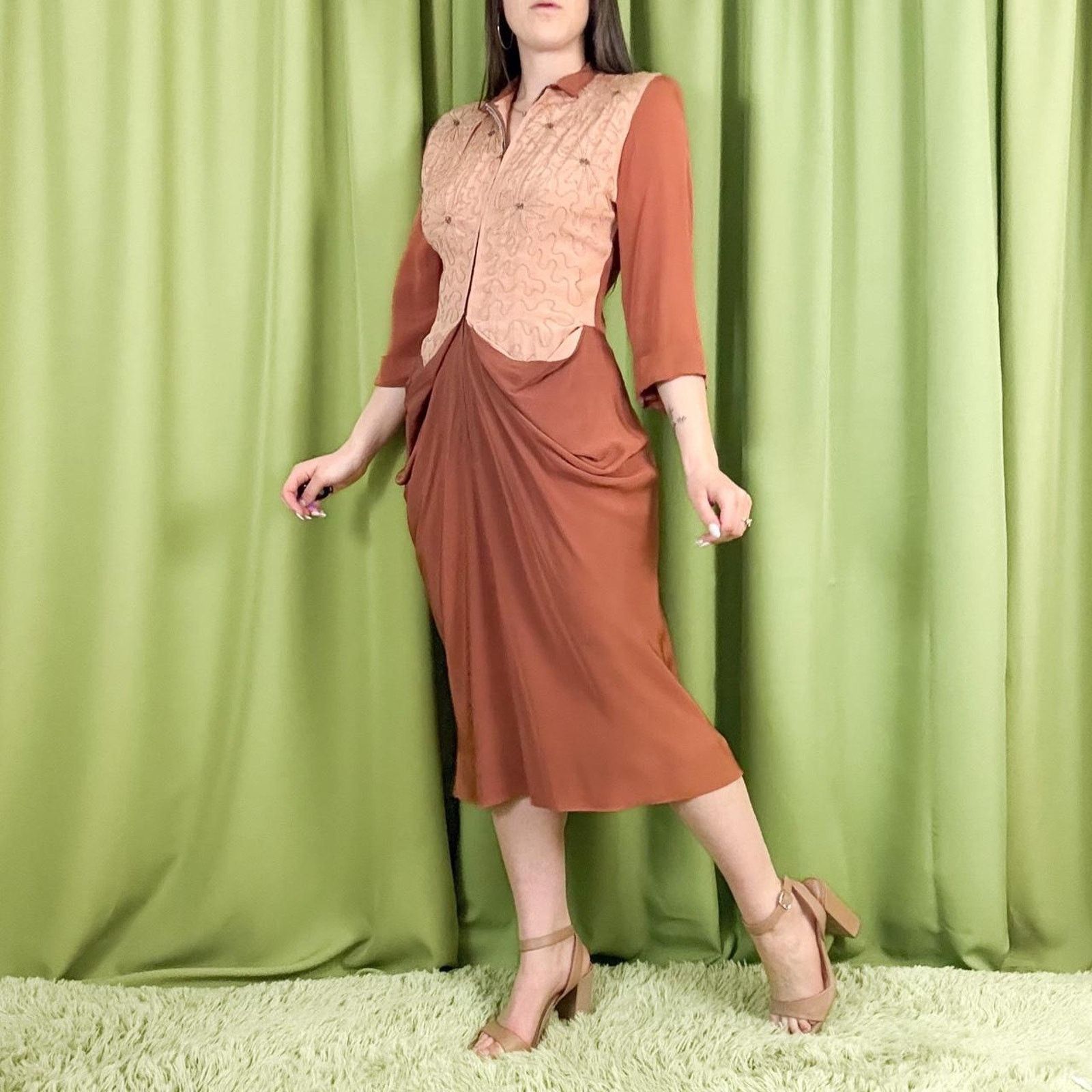 Vintage 40s Vintage Burnt Orange Midi Wiggle Dress Floral Embroidery Size M / US 6-8 / IT 42-44 - 3 Thumbnail