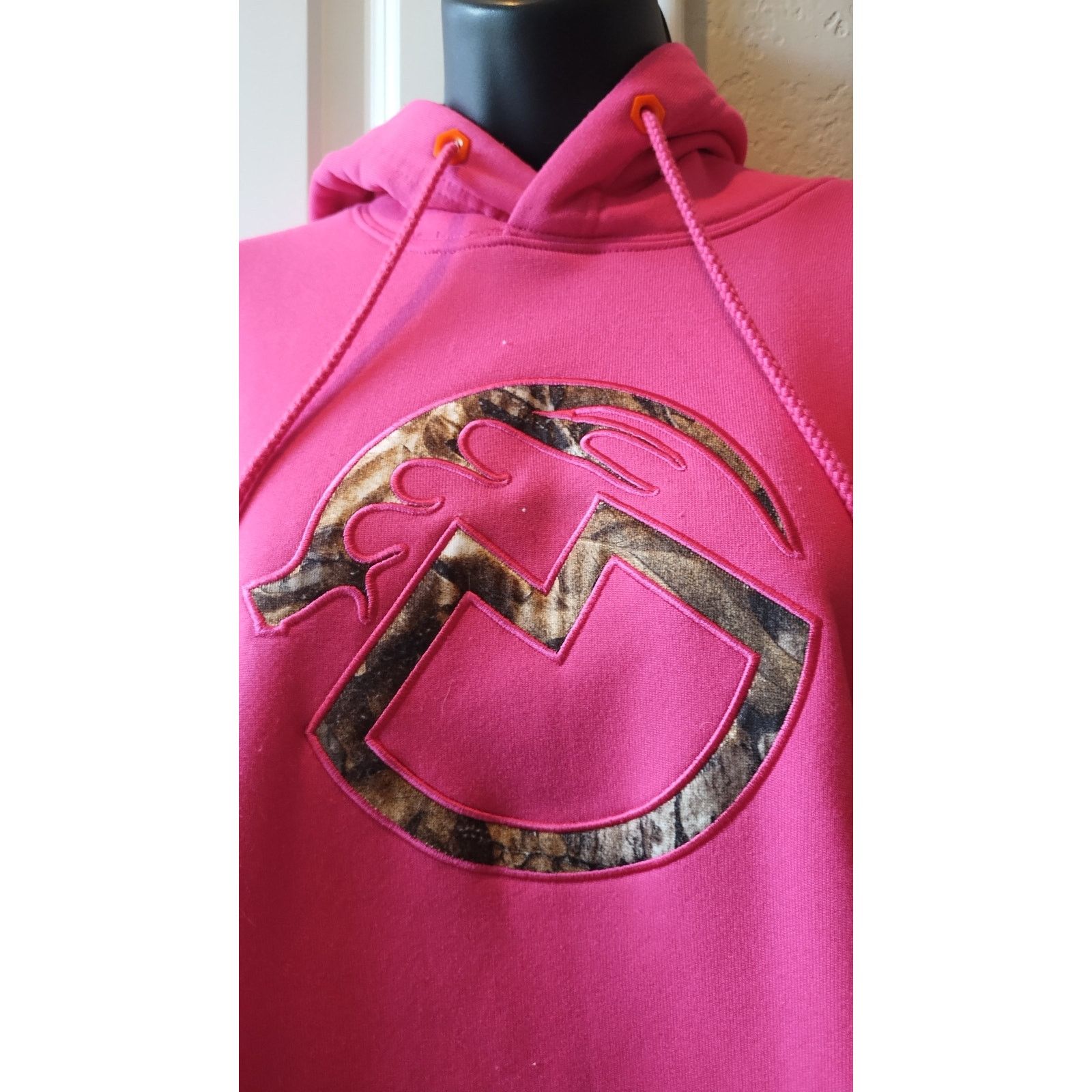 Other Magellan Outdoors Hunt Gear Pink Loose Fit Camo Hoodie Sz M Size M / US 6-8 / IT 42-44 - 2 Thumbnail