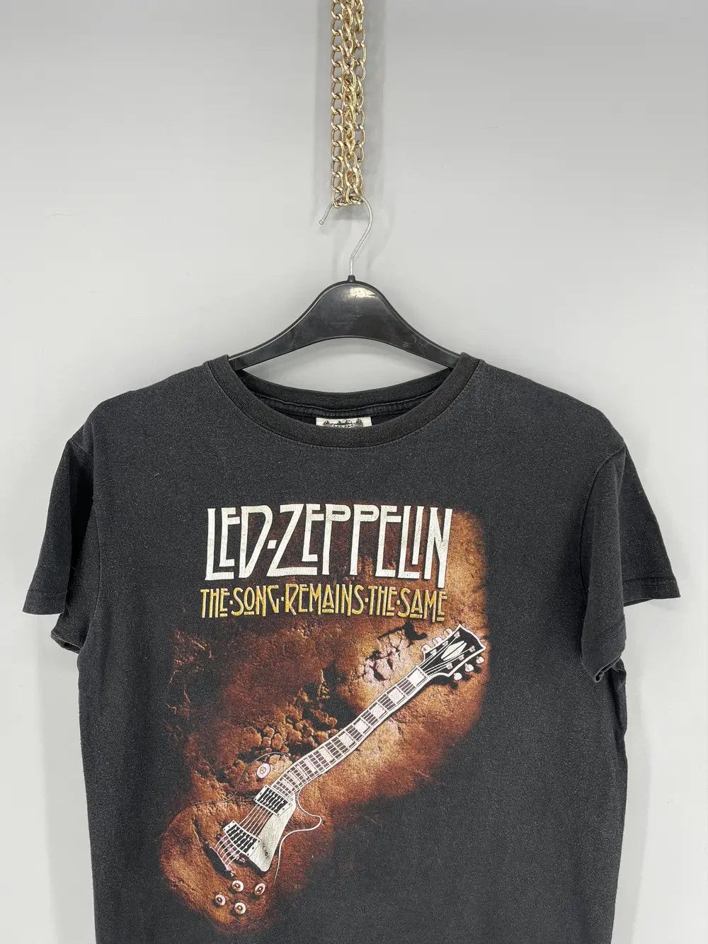 Band Tees Vintage Y2K LED ZEPPELIN Band Rock Tour T-shirt 90s Style Size US M / EU 48-50 / 2 - 6 Thumbnail
