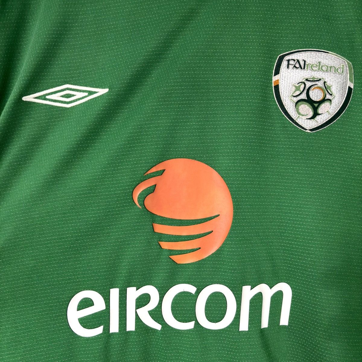 Umbro 2004 2006 Ireland National Umbro Vintage Home Soccer Jersey Size US XL / EU 56 / 4 - 4 Thumbnail