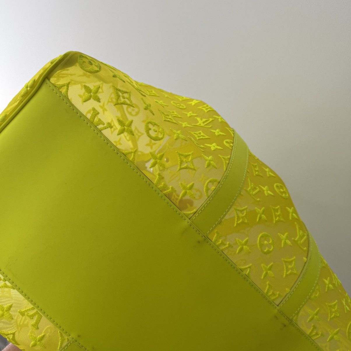 Louis Vuitton Louis Vuitton Keepall Bandouliere Yellow Mesh 50 Size ONE SIZE - 14 Thumbnail