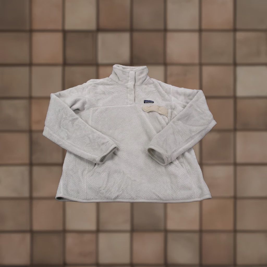 Patagonia Patagonia Jacket Womens L White Snap Fleece Outdoor Hiking Windbreaker Outdoor Womens L White Jacket Patagonia Size L / US 10 / IT 46 - 1 Thumbnail