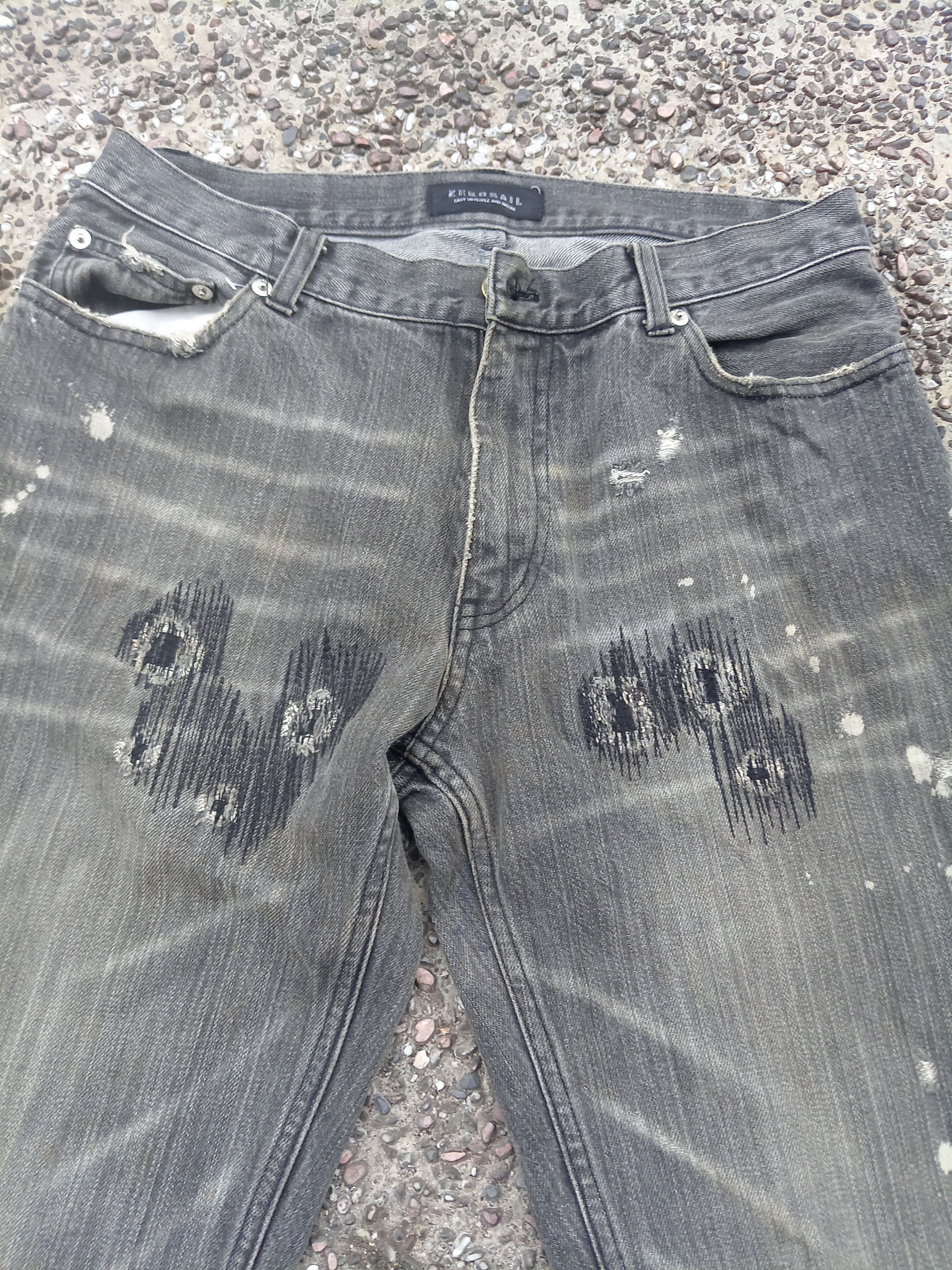 Number (N)ine × Tornado Mart Japanese Brand Zero Sail Distressed Black Denim Jeans Size US 30 / EU 46 - 7 Thumbnail
