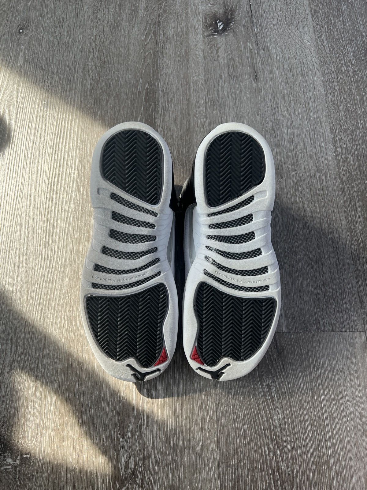Jordan Brand Air Jordan 12 Retro “Playoffs” (2022) (GS) **PRE-OWNED** Size US 6.5 / EU 39-40 - 5 Thumbnail