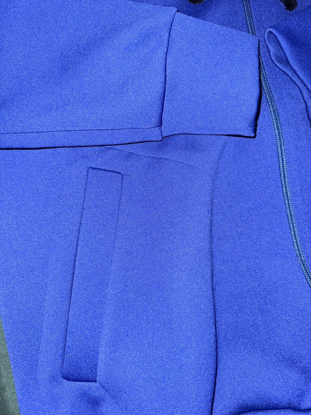 Comme des Garcons PLAY Comme des Garçons PLAY Heart Hoodie Blue and Black Size M Size US M / EU 48-50 / 2 - 7 Thumbnail