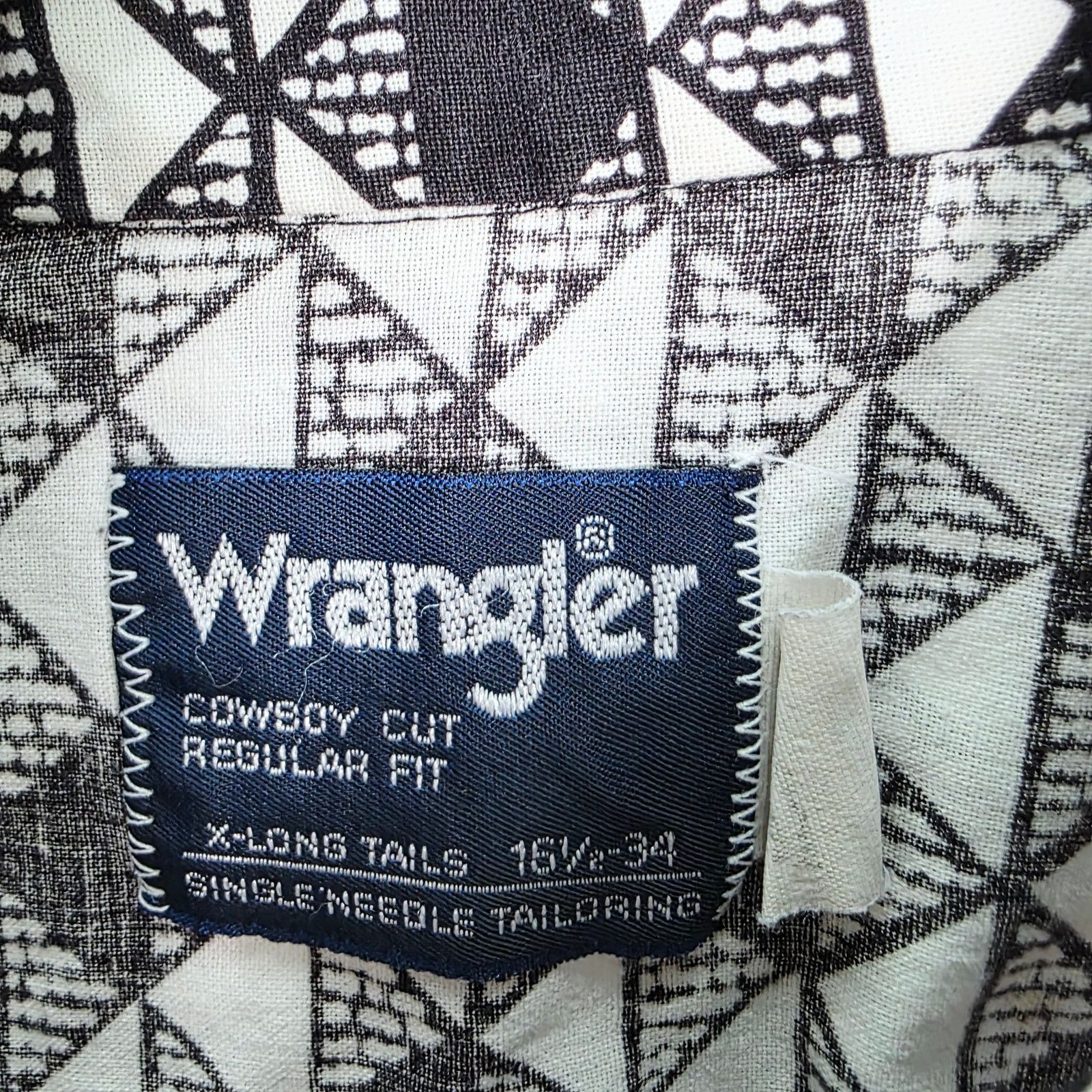 Wrangler Vintage Wrangler Cowboy Cut Black & White Aztec Shirt Size US M / EU 48-50 / 2 - 5 Thumbnail
