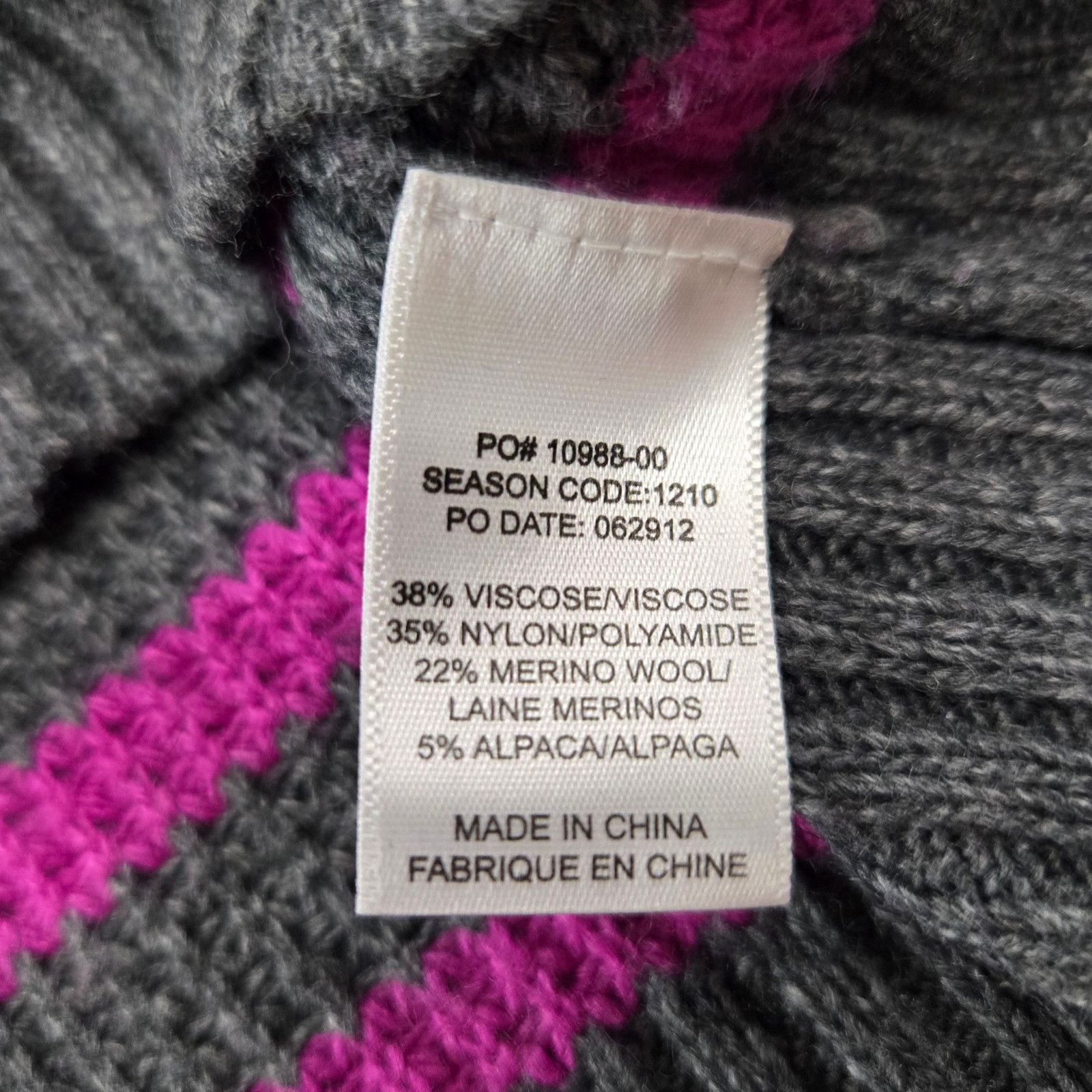 Splendid Splendid Gray Pink Stripe Scoop Neck Sweater Size Medium Size M / US 6-8 / IT 42-44 - 6 Thumbnail