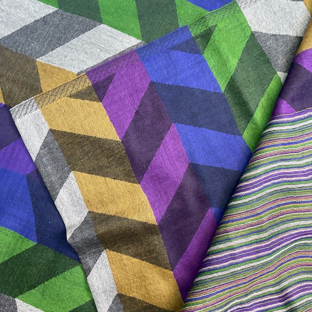 Other Girnar Shawl Scarf 100% New Wool Purple Green Grey Royal Blu Size ONE SIZE - 6 Thumbnail