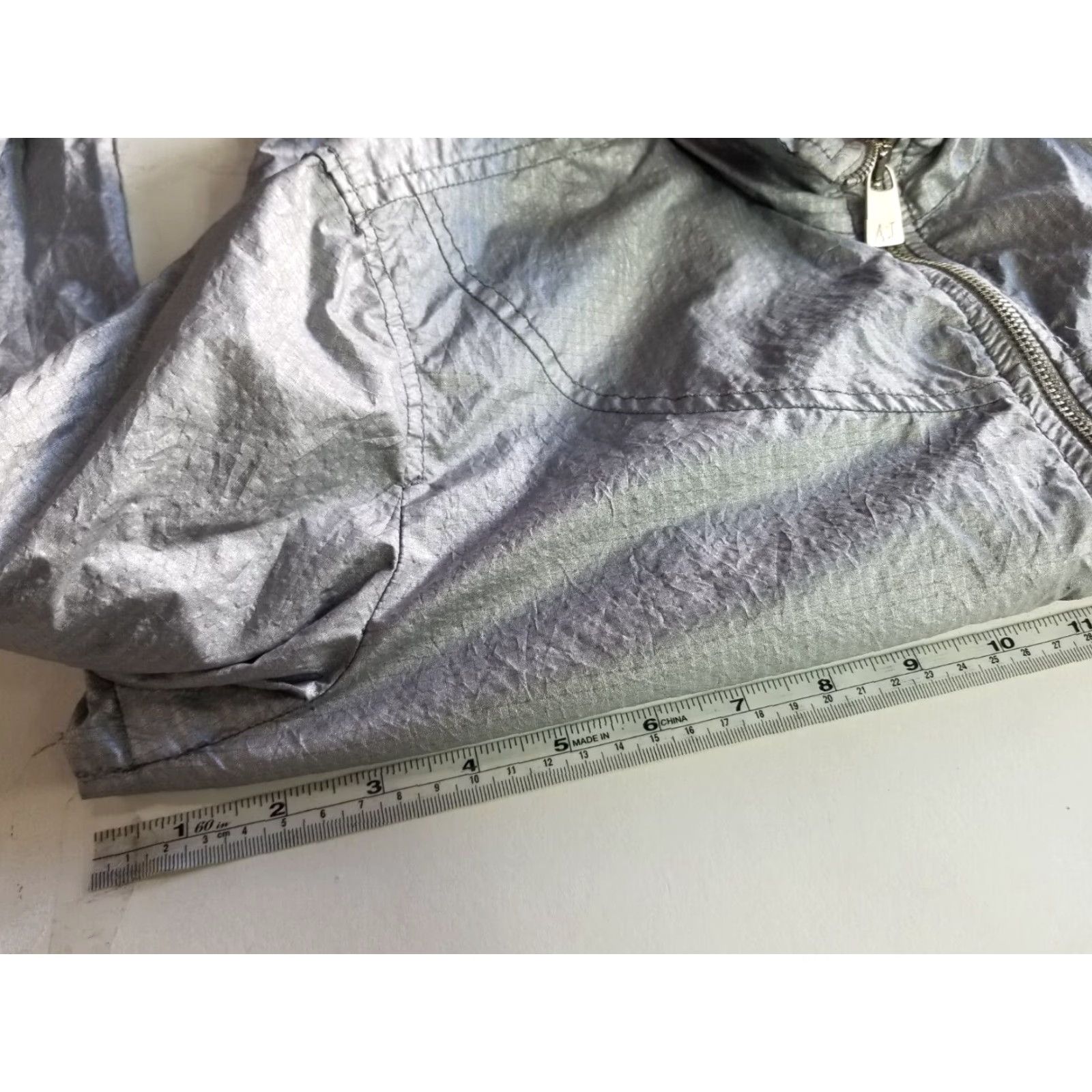 Vintage AJ ARMANI JEANS WOMEN'S RAIN JACKET Hooded Short Sleeve Grey 6 Nylon ZIP Mens? No. Size M / US 6-8 / IT 42-44 - 4 Thumbnail