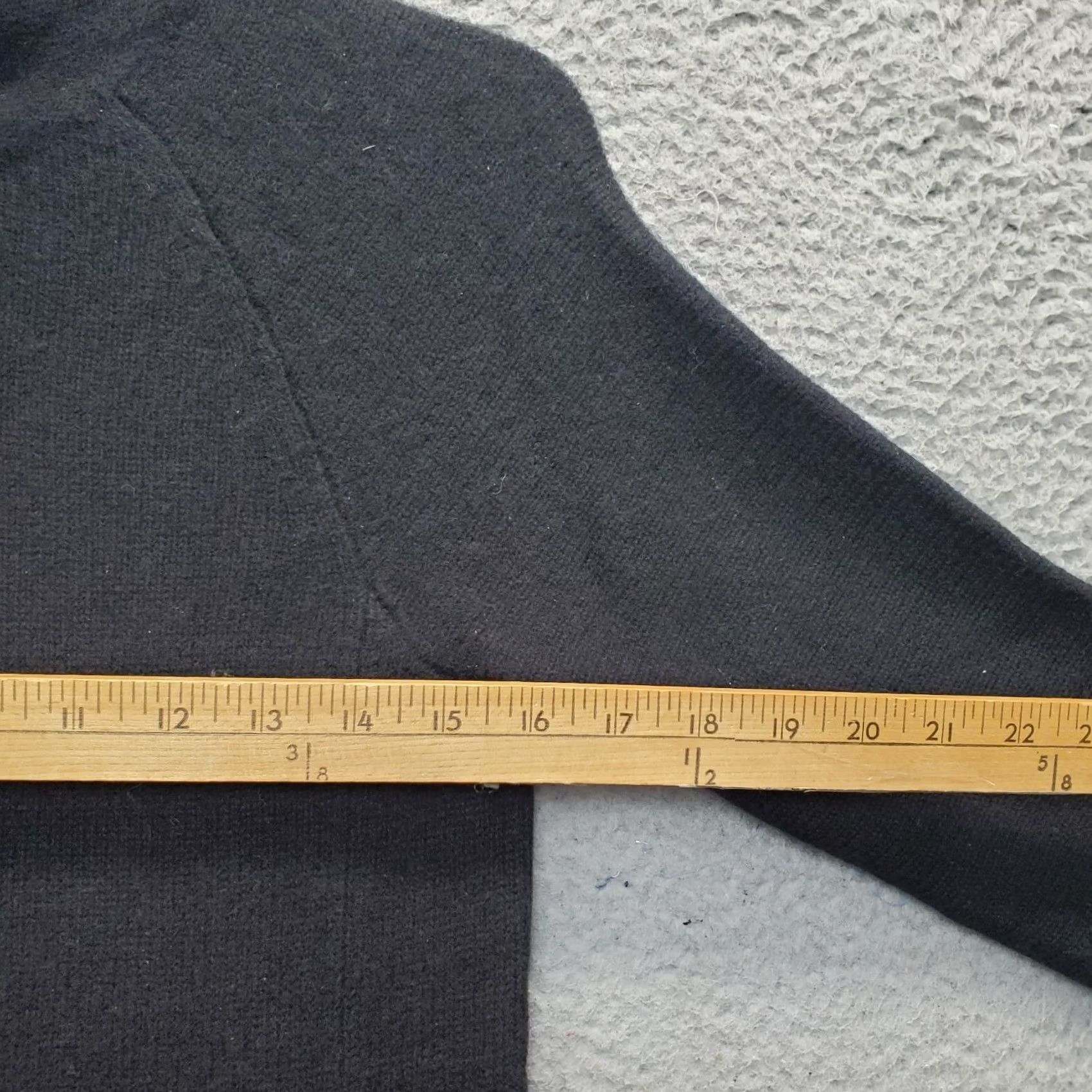 Vintage Max Studio Sweater Women XS Black 2 Ply Cashmere Pocket Long Sleeve Turtle Neck Size XS / US 0-2 / IT 36-38 - 4 Thumbnail