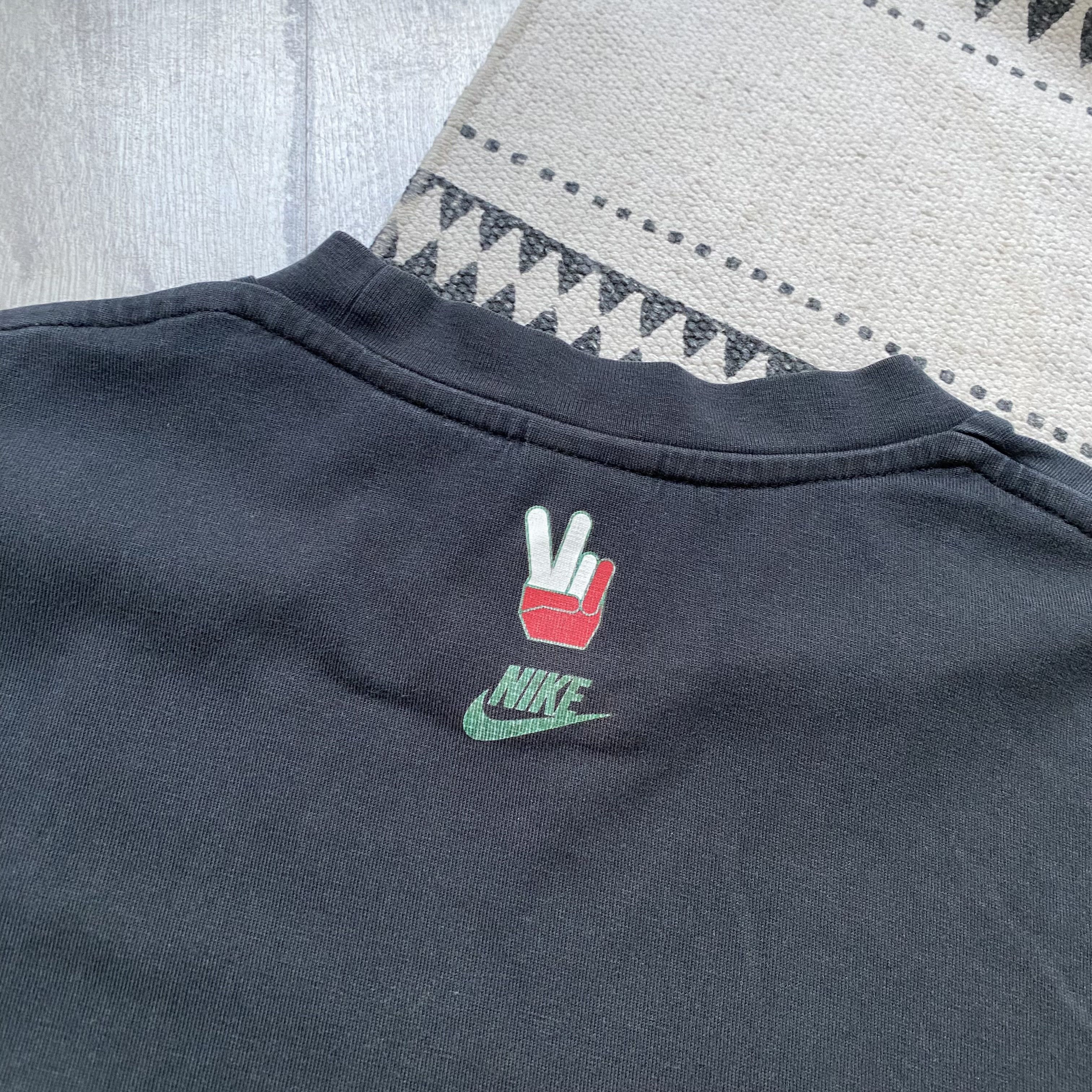 Nike ⚽️ Vintage 00s Faded Nike Poland logo Tee Distressed logo Size US XS / EU 42 / 0 - 7 Thumbnail