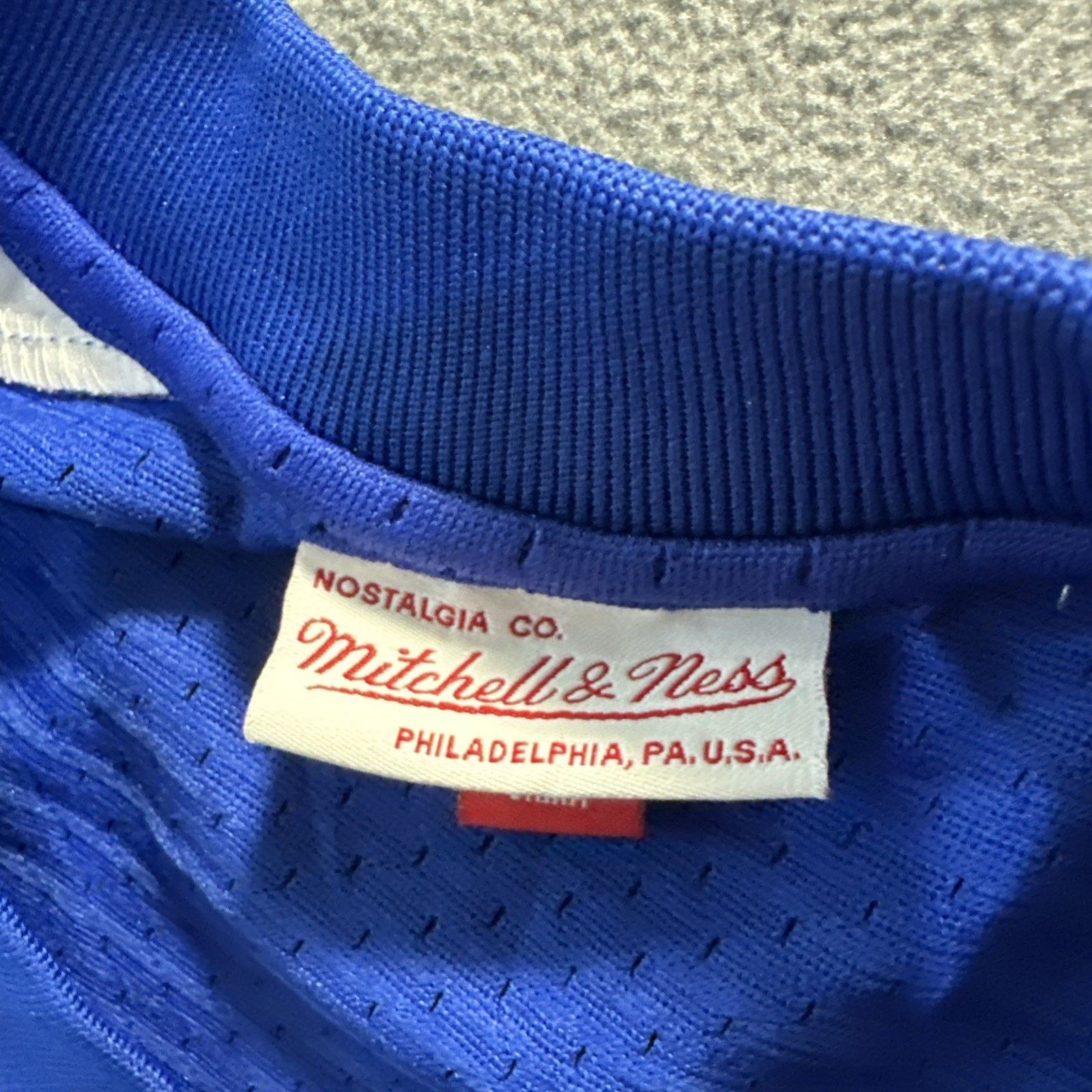 Mitchell & Ness Mitchell & Ness NBA Philadelphia 76ers Mesh Jersey Shirt XXL Size US XXL / EU 58 / 5 - 4 Thumbnail