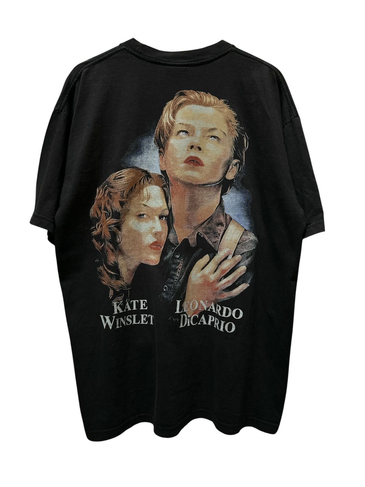 Vintage Movie Titanic Leonardo Dicaprio & Kate Winslet Bootleg Size US XL / EU 56 / 4 - 2 Thumbnail