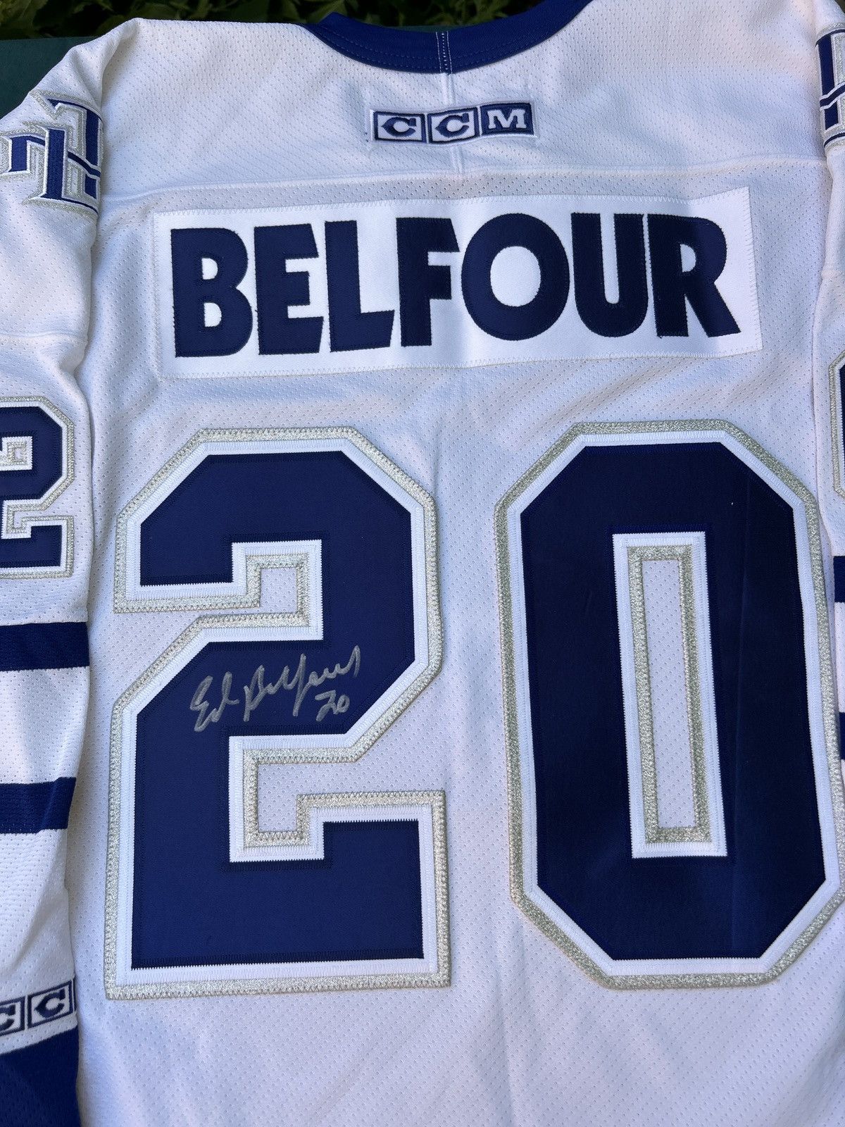 NHL Ed Belfour Signed NHL Toronto Maple Leafs CCM Jersey Size US XL / EU 56 / 4 - 8 Thumbnail
