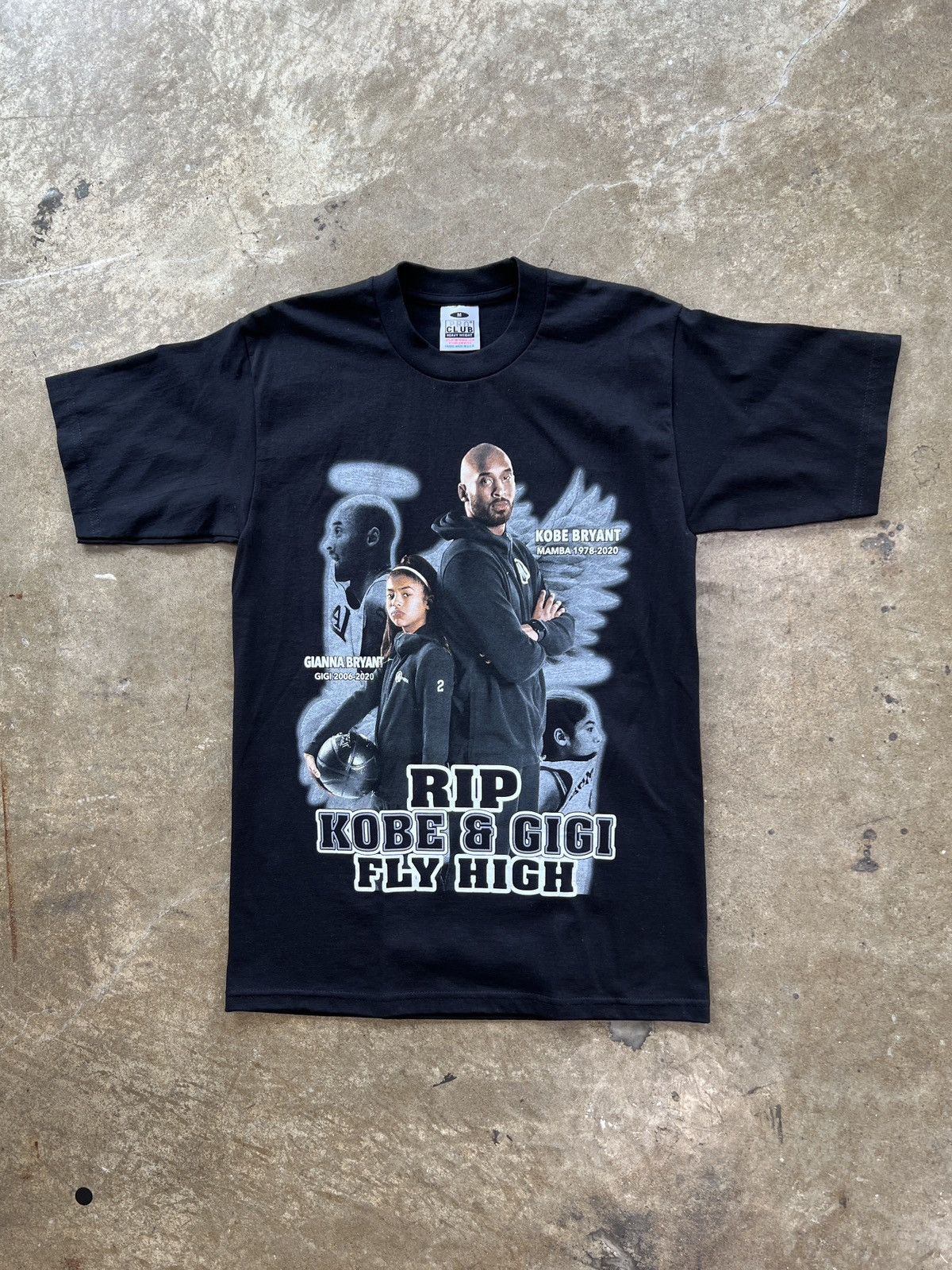 NBA RIP Kobe Bryant and Gigi Fly High Mamba Tee Medium Size US M / EU 48-50 / 2 - 2 Thumbnail