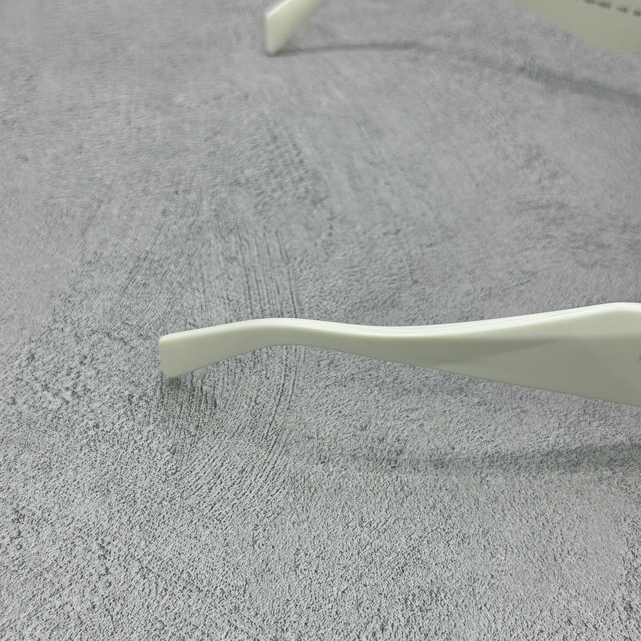 Prada PRADA 0PR 08YS 02V5S0 SUNGLASSES Size ONE SIZE - 8 Thumbnail