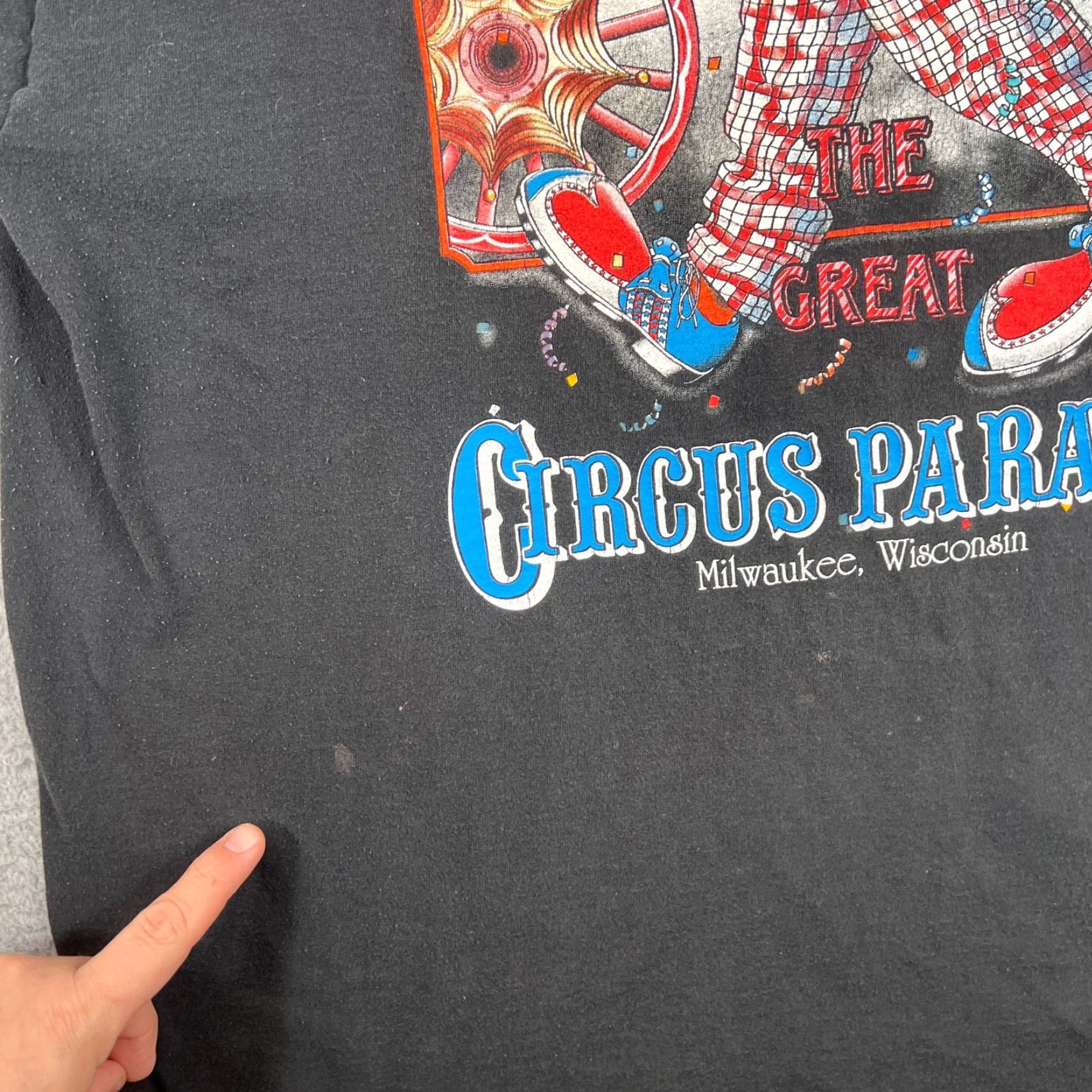 Fruit Of The Loom Vintage Circus Parade Clown Shirt XXXL Mens Regular Short Sleeve Black Cotton Blend 90s 3XL Fruit of the Loom T-Shirt Boys? Size US XXL / EU 58 / 5 - 2 Thumbnail