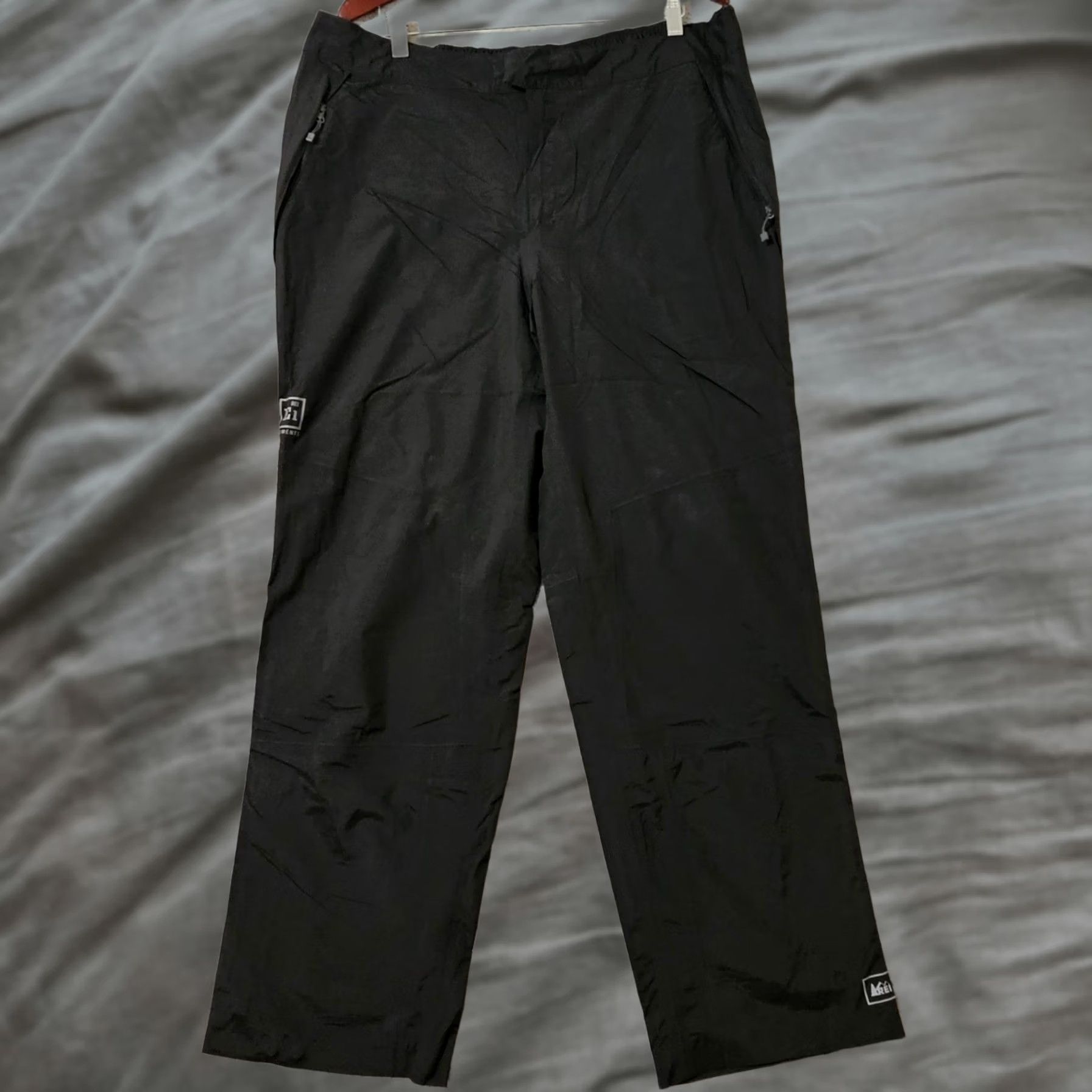 Vintage REI Pants Black XL 32 Mens Rain Trail Outdoor Ankle Zip Mid Rise E1 Elements Size US 36 / EU 52 - 1 Thumbnail