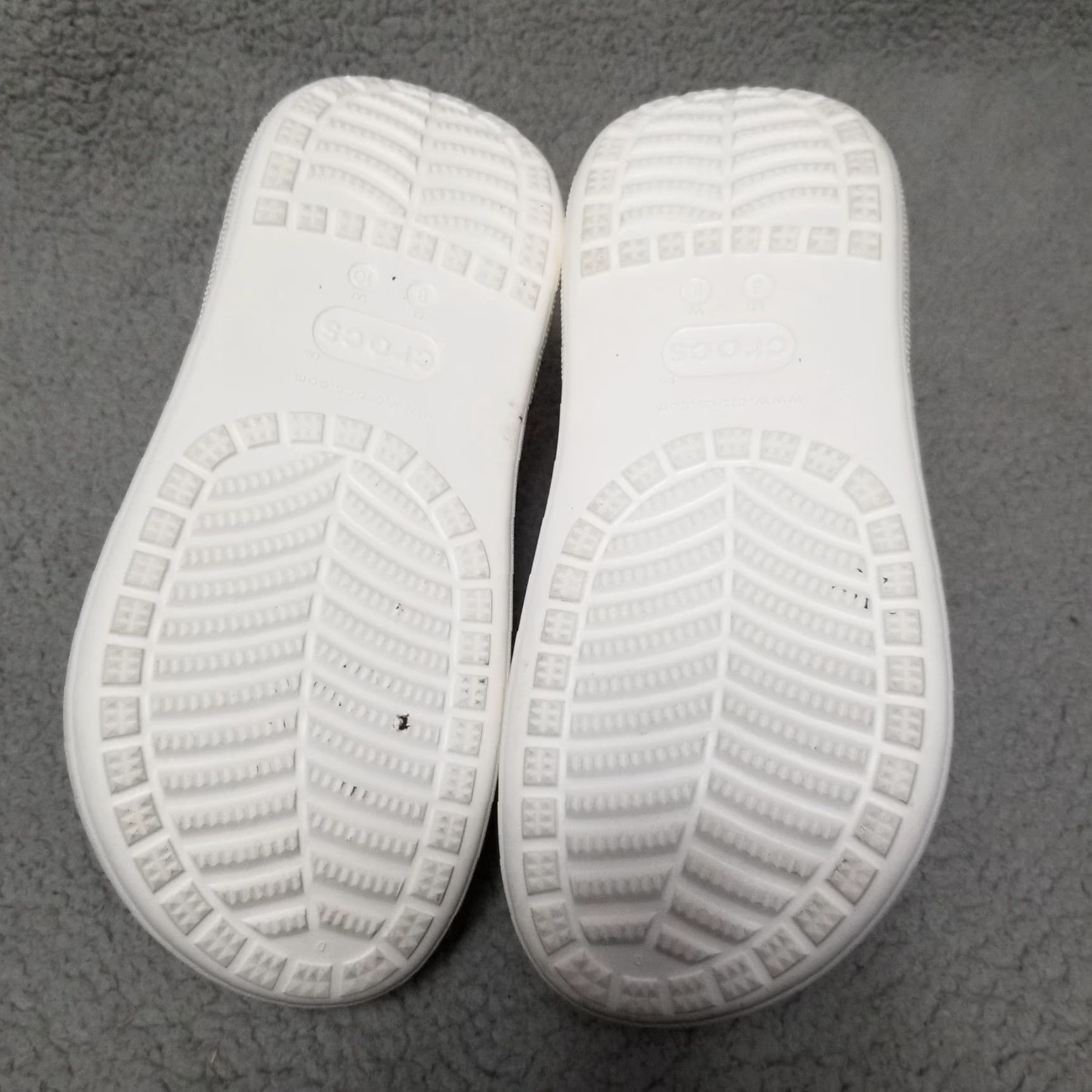 Crocs CROCS Classic Clogs Mens Size 8 Womens Size 10 White Lightweight Foam Comfort Slip-On Size US 8 / IT 38 - 6 Thumbnail