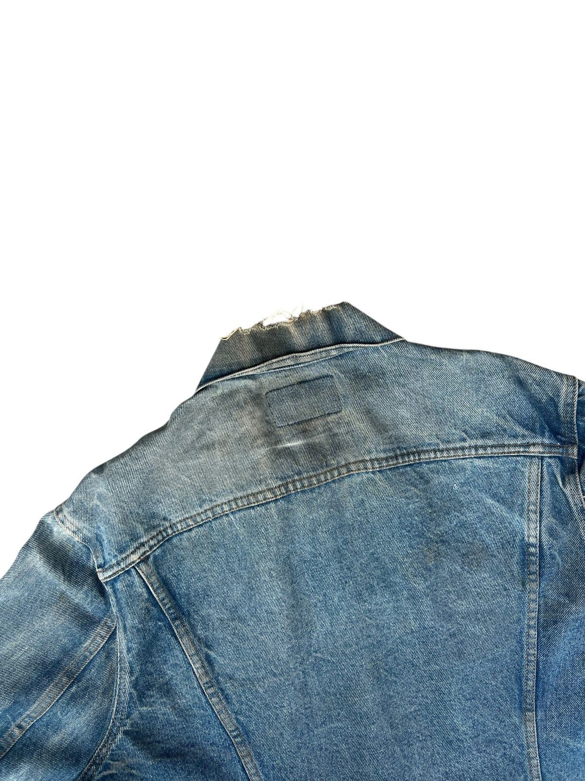 Levi's Trashed VTG 70s Levi’s Type 3 Distress Denim Trucker Jacket Size US L / EU 52-54 / 3 - 21 Thumbnail